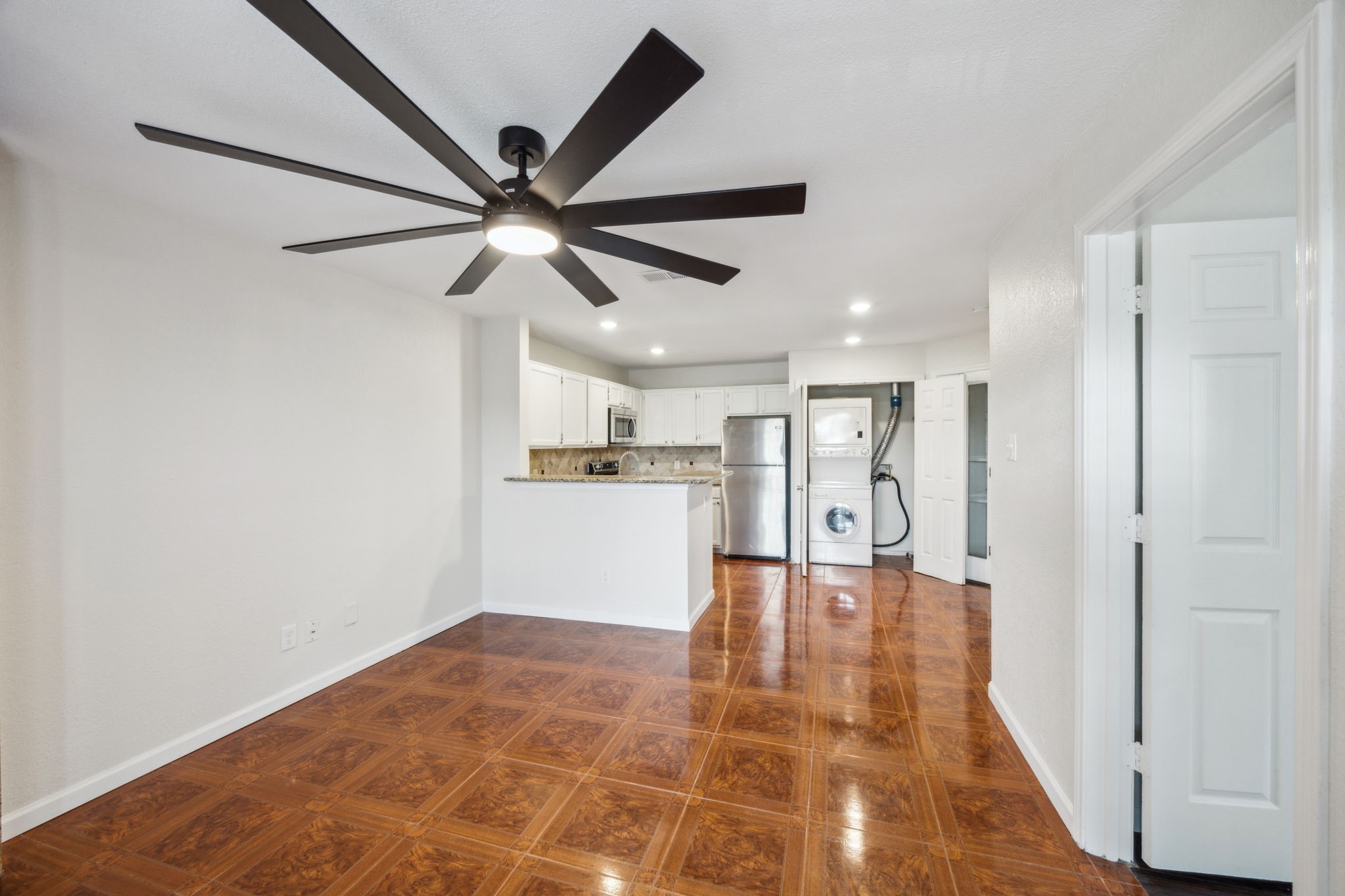 6108 Abrams Road 601