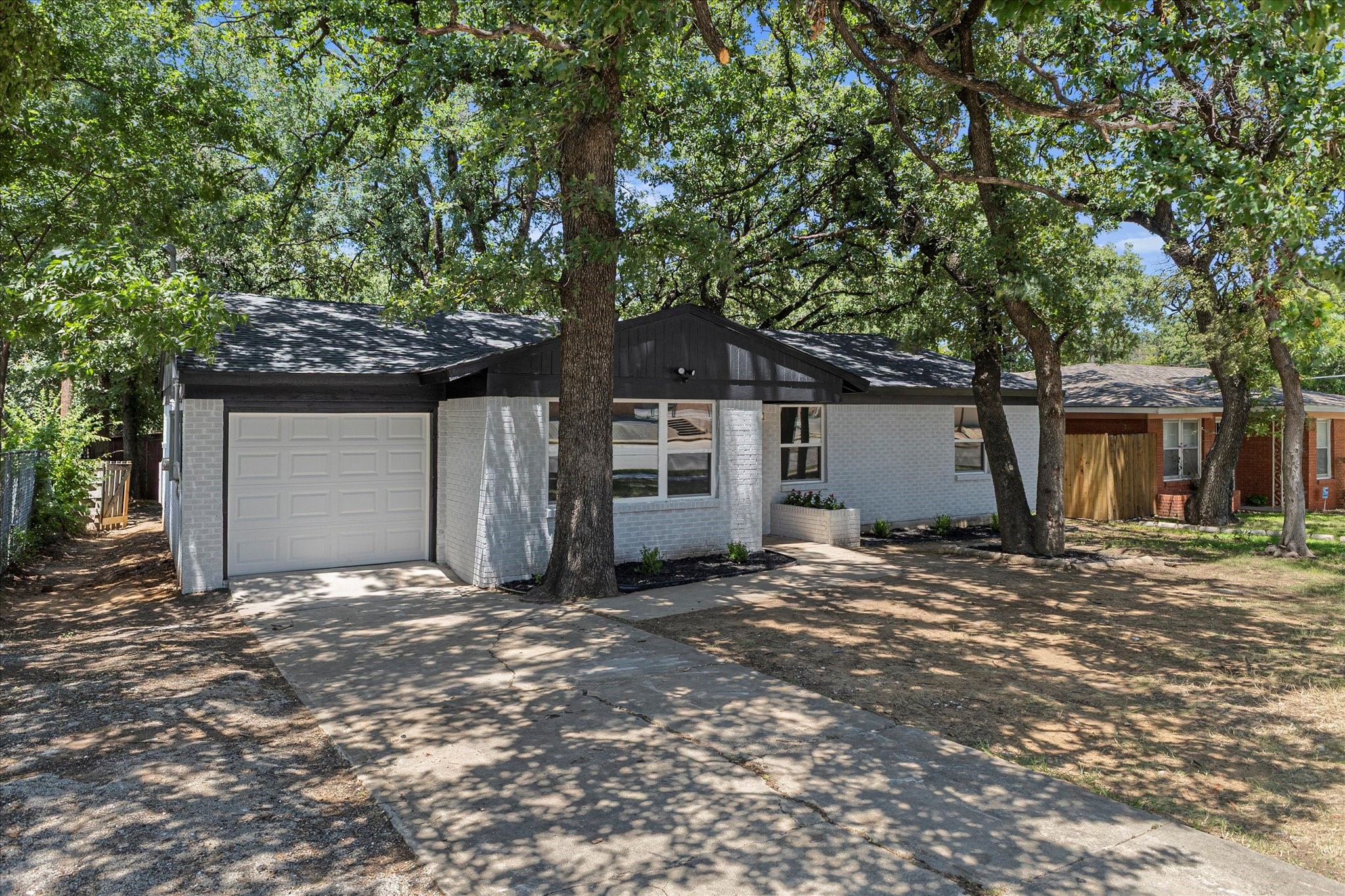 2549 Hunting Drive