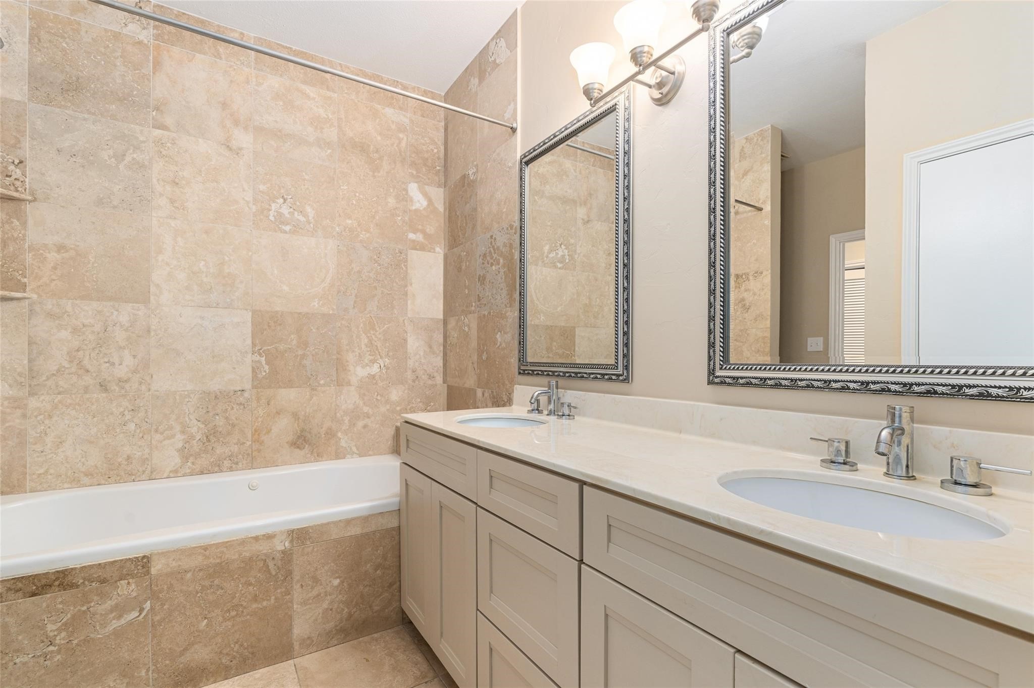 8600 Coppertowne Lane 2001