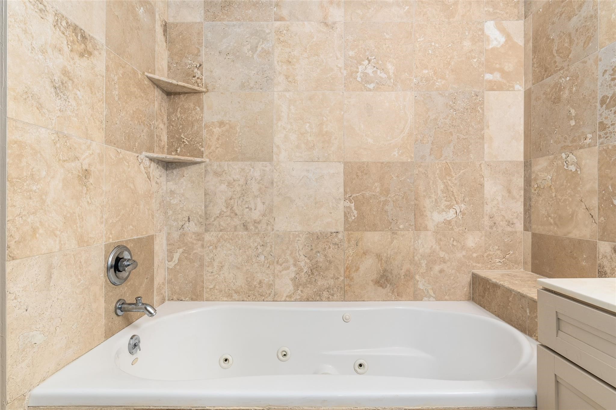 8600 Coppertowne Lane 2001