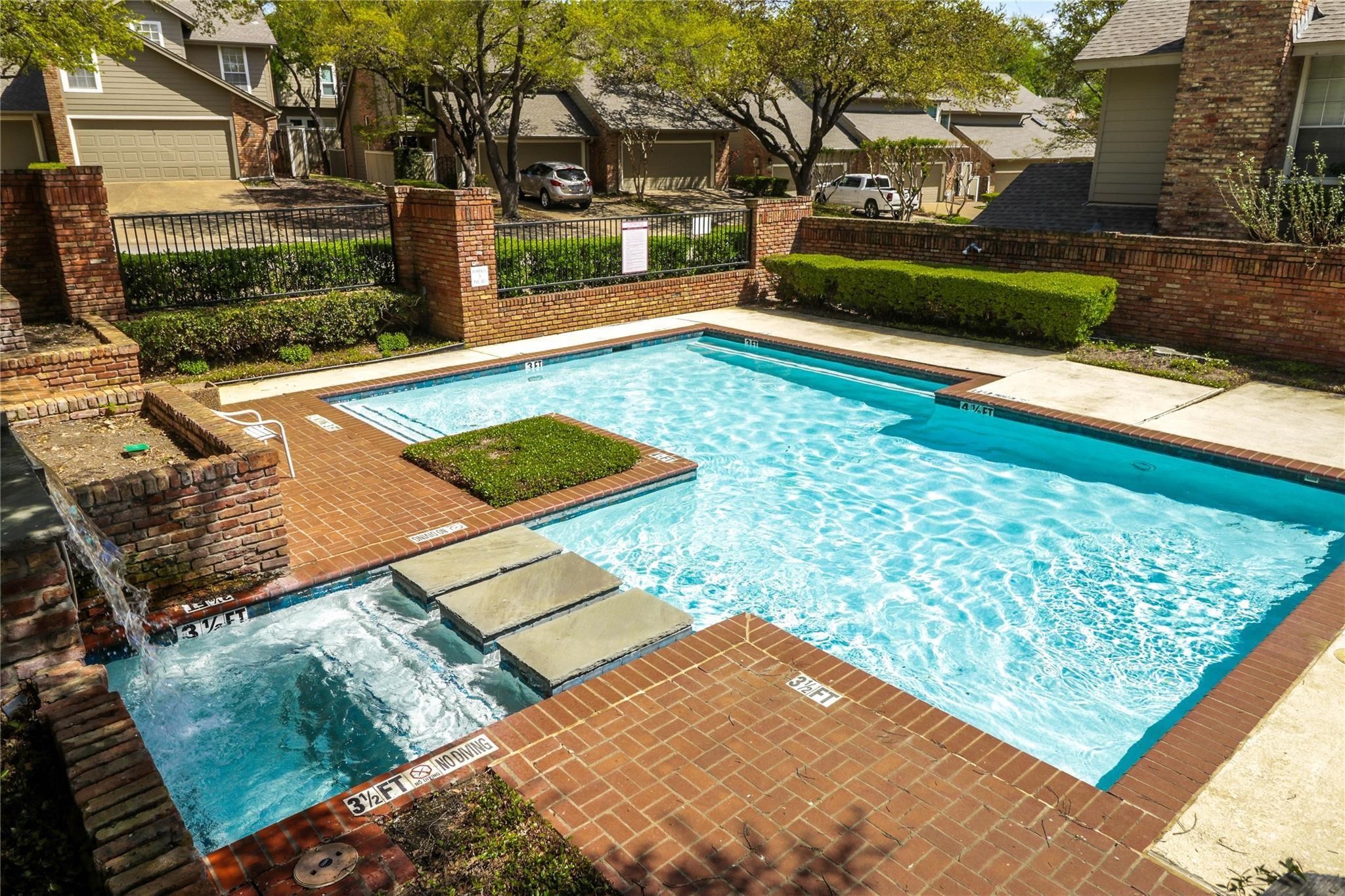 8600 Coppertowne Lane 2001