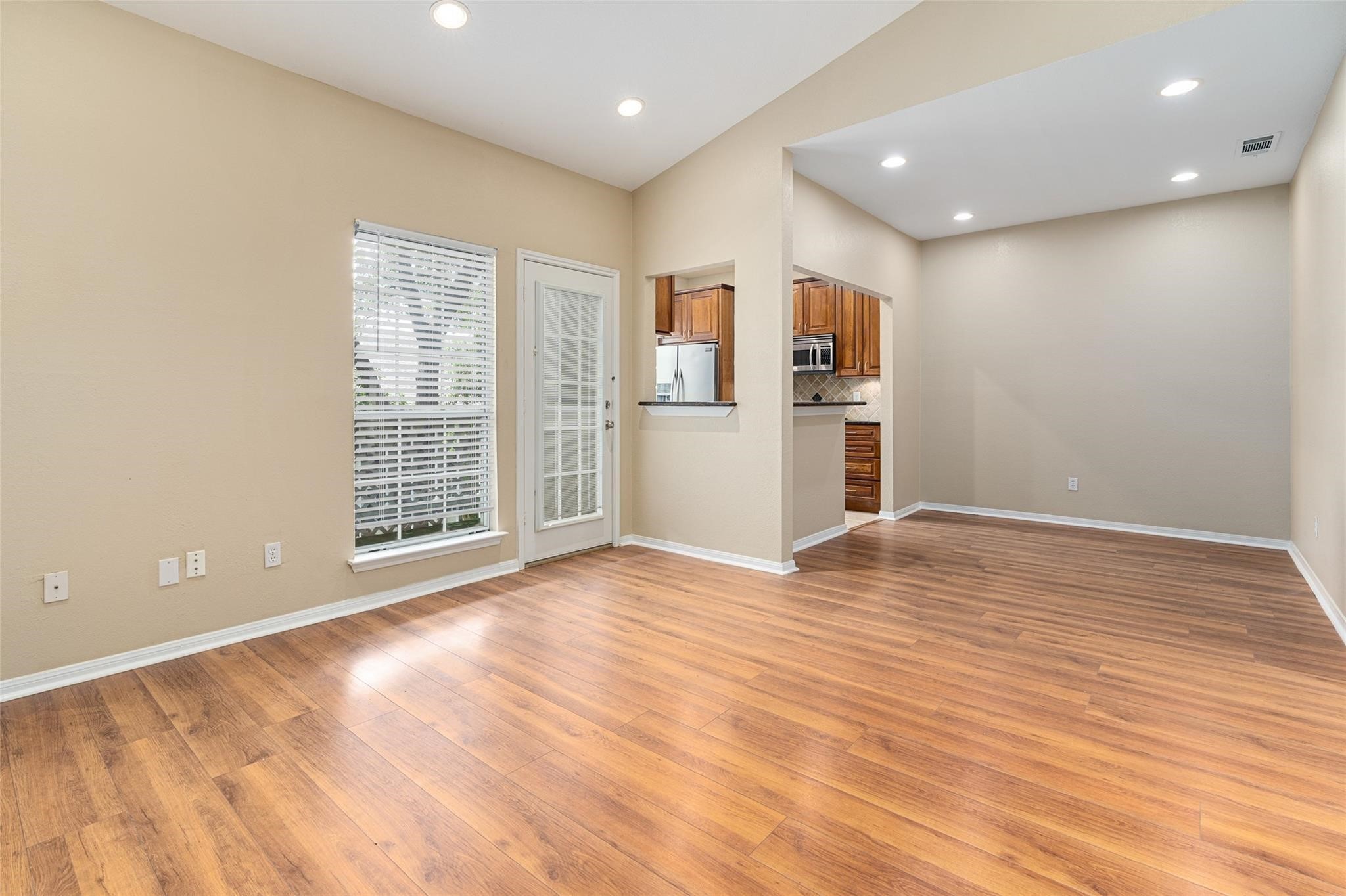 8600 Coppertowne Lane 2001