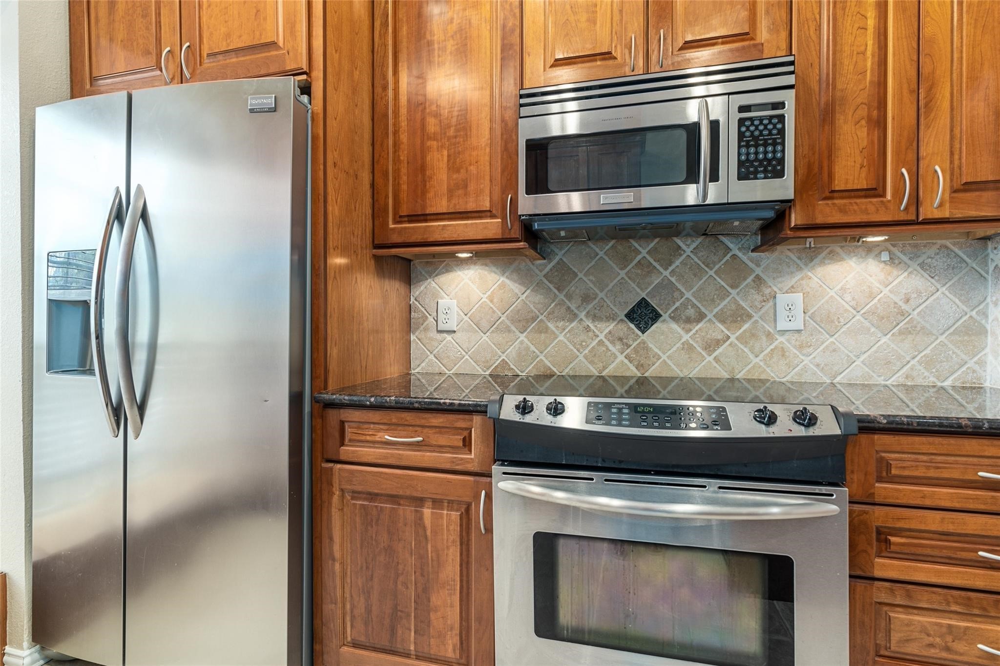 8600 Coppertowne Lane 2001