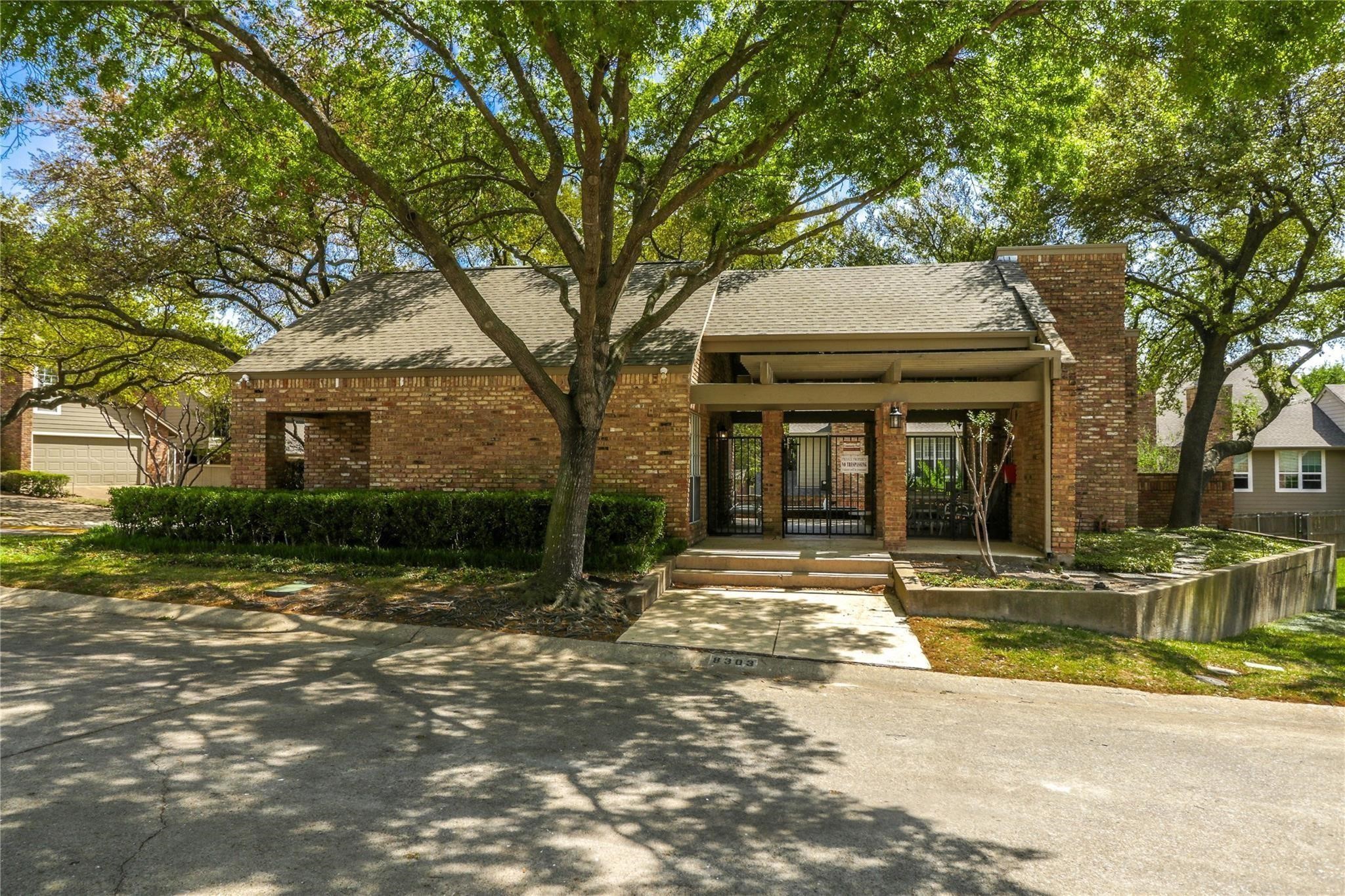 8600 Coppertowne Lane 2001