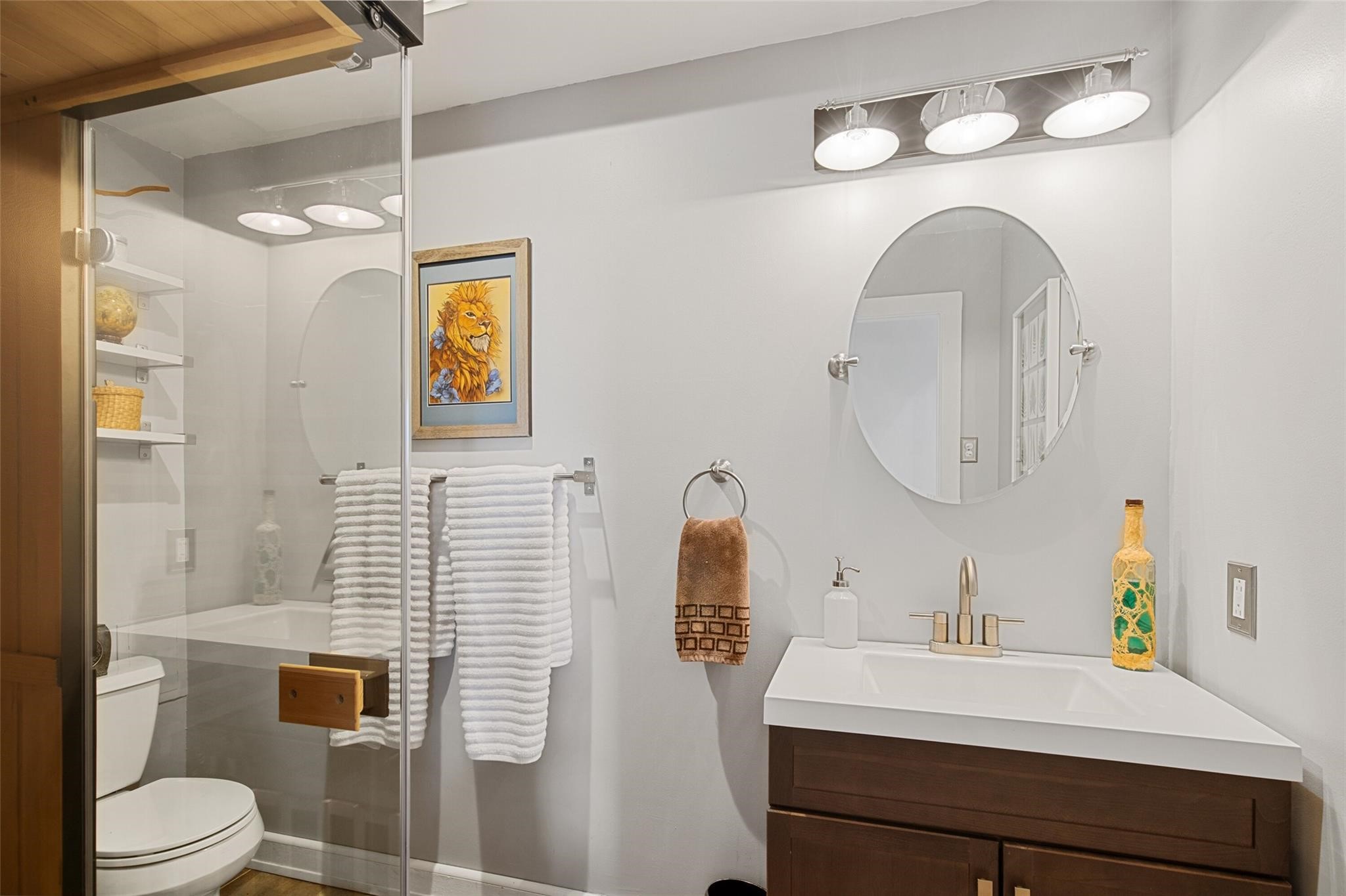 2220 S Harwood Street 206