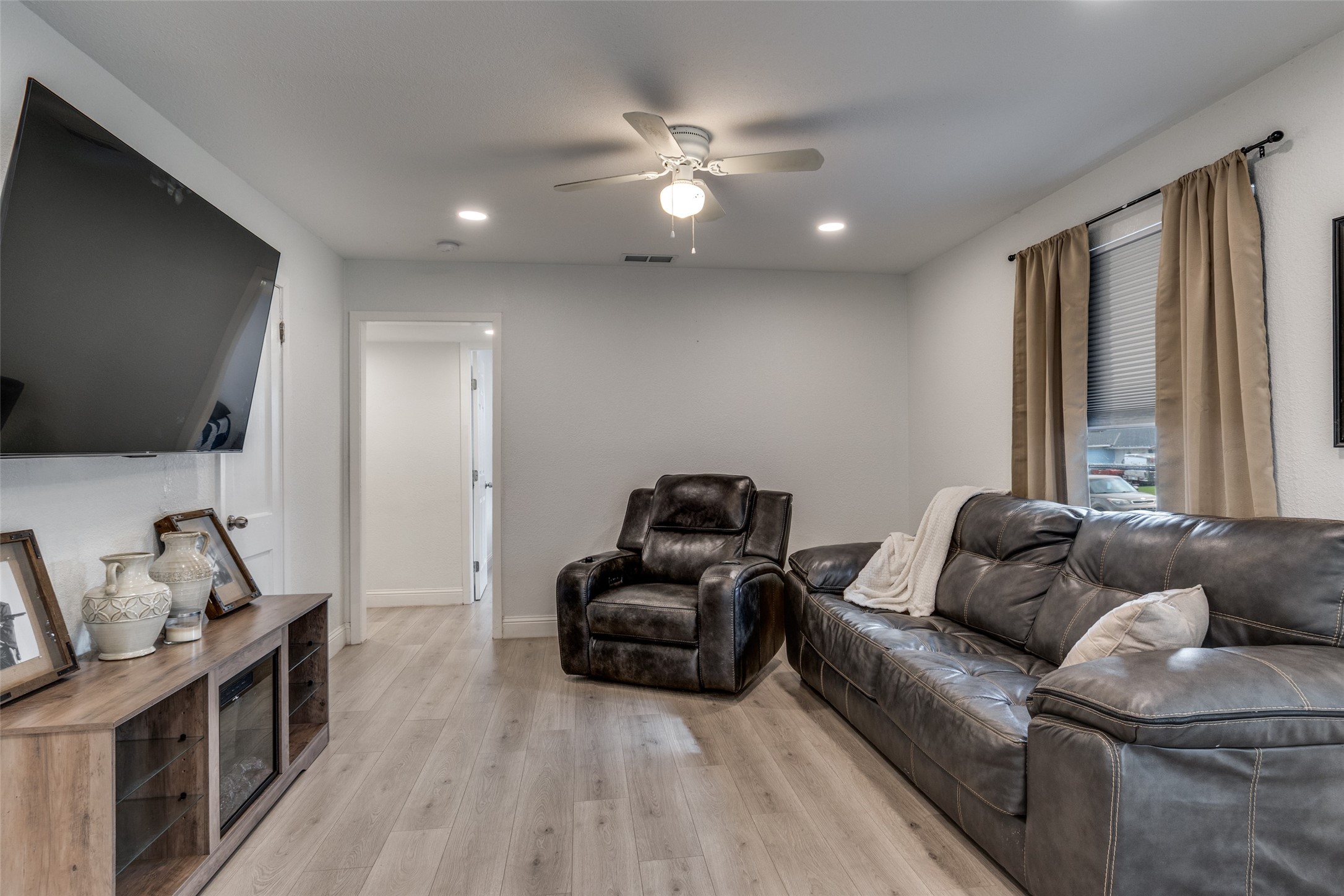 2711 San Diego Drive