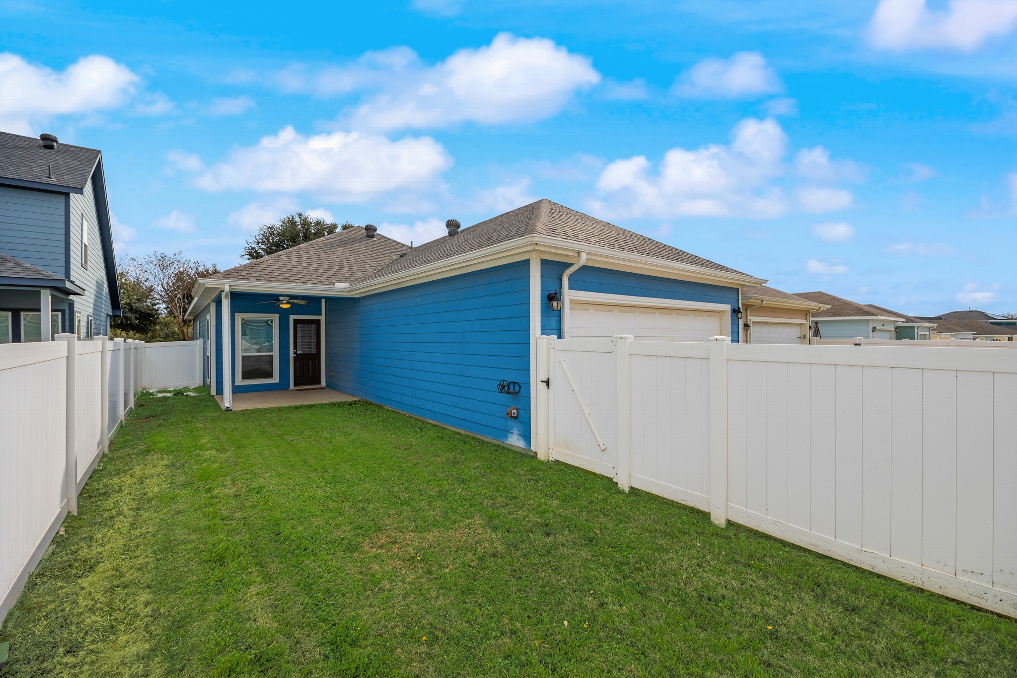 10969 Colonial Heights Lane