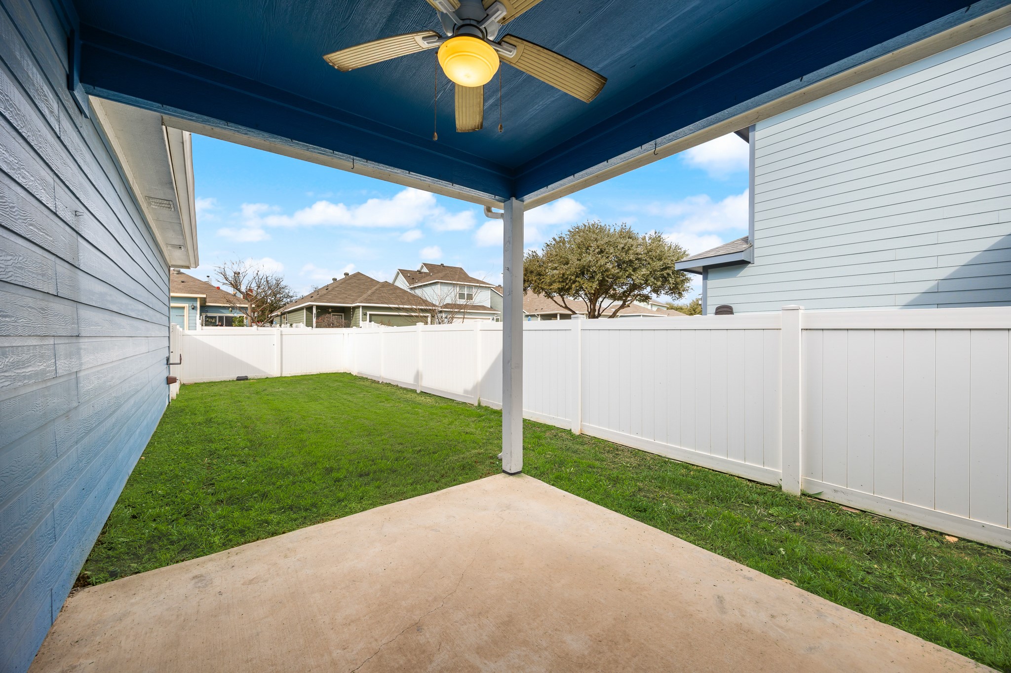 10969 Colonial Heights Lane