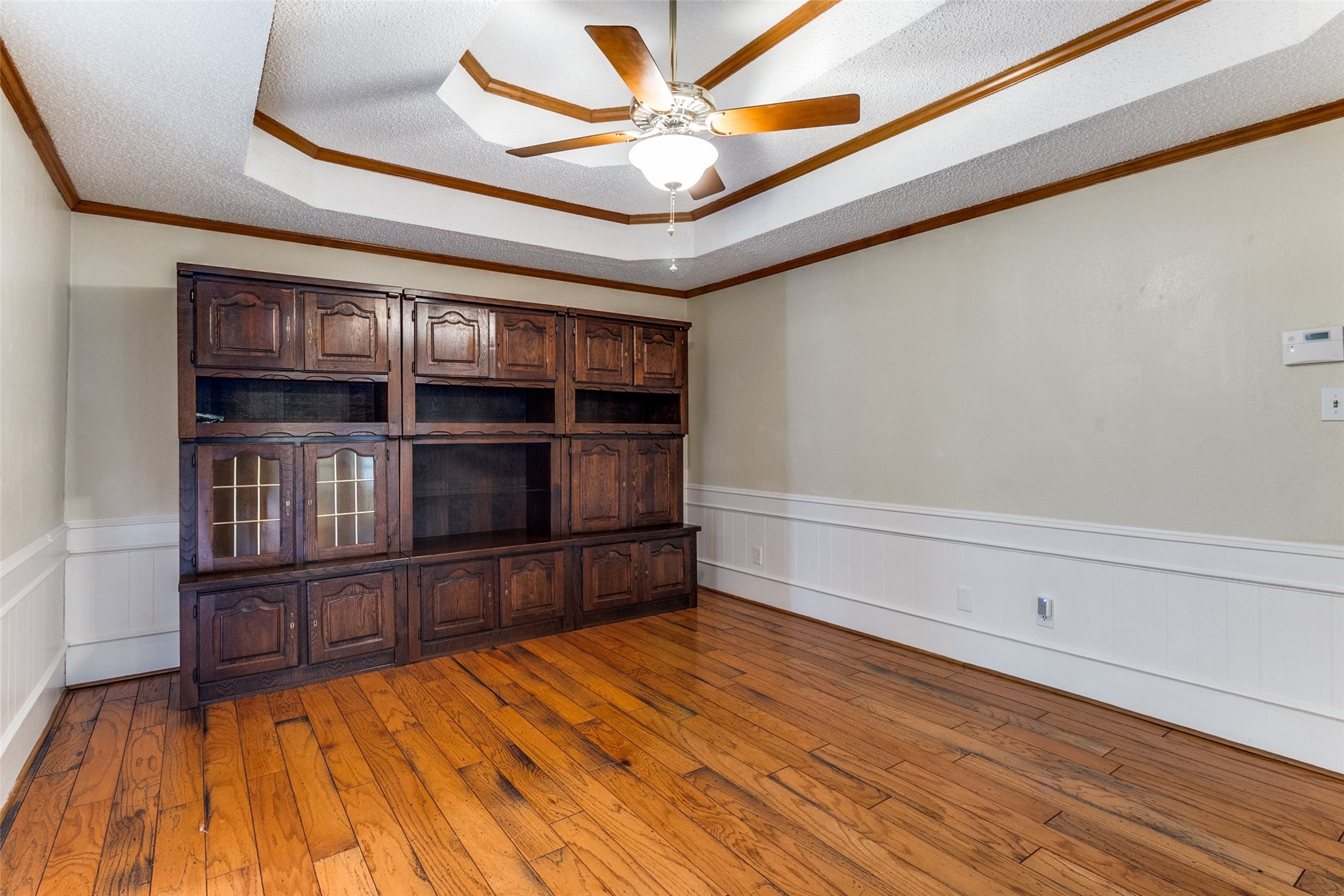 2120 Meadowview Court