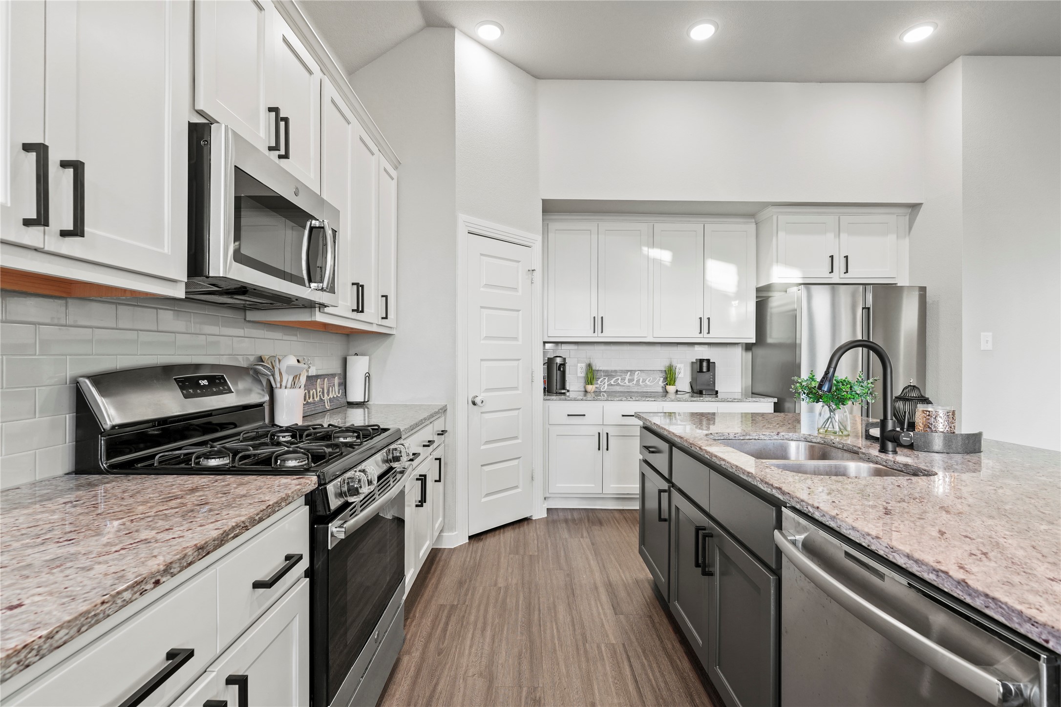 1613 Yellowstone Drive