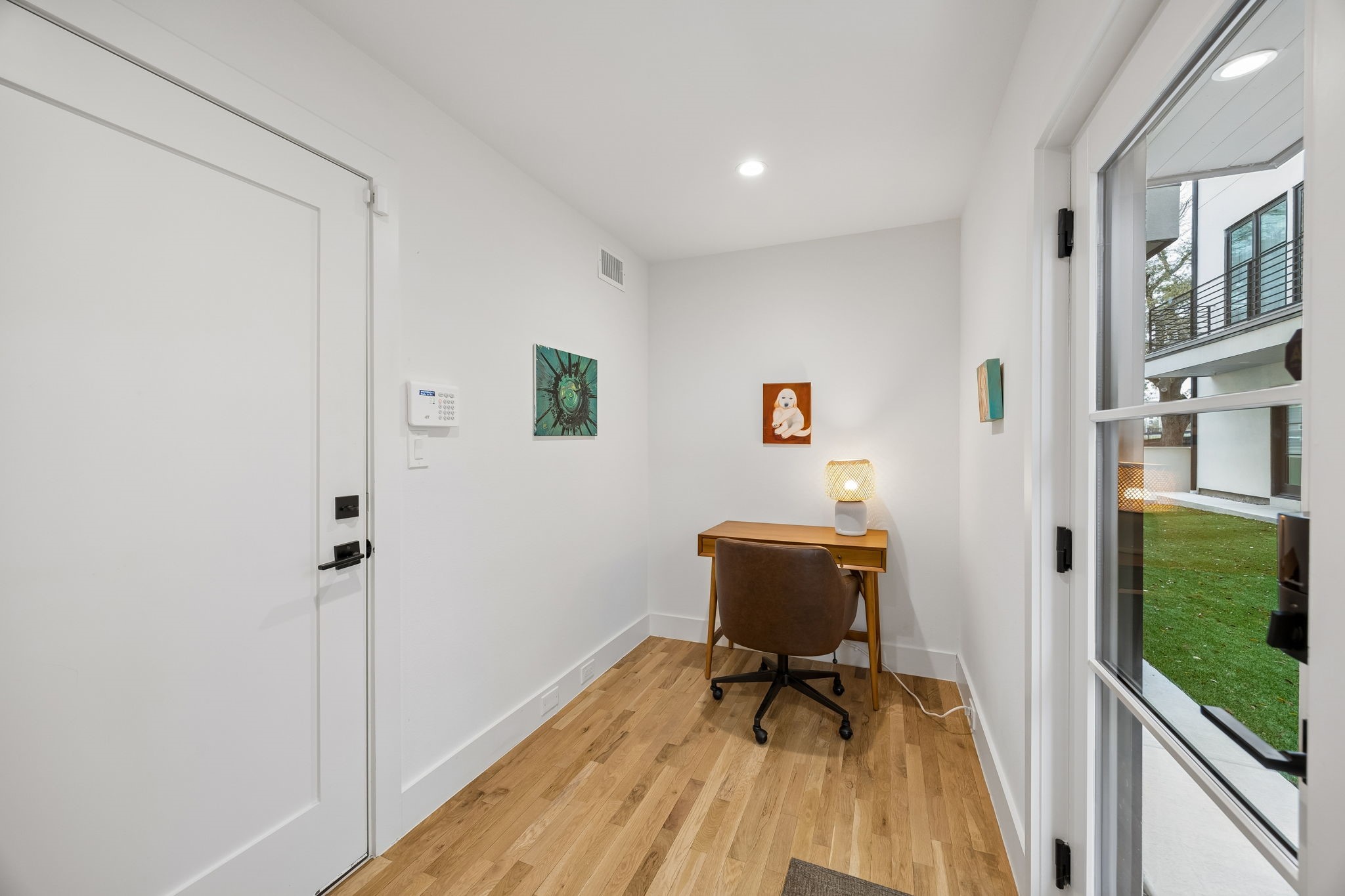 7207 Gaston Avenue 903