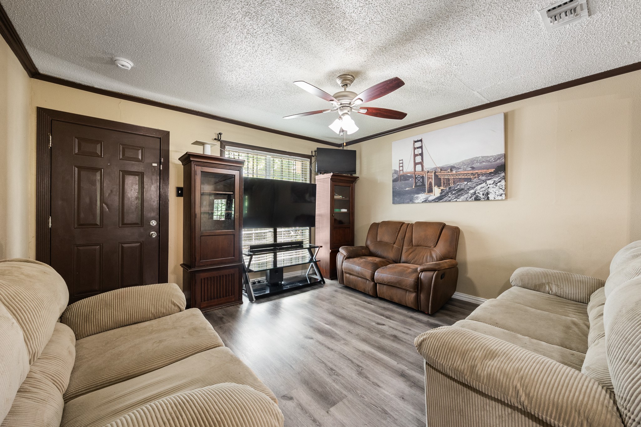 109 Ridgeway Circle