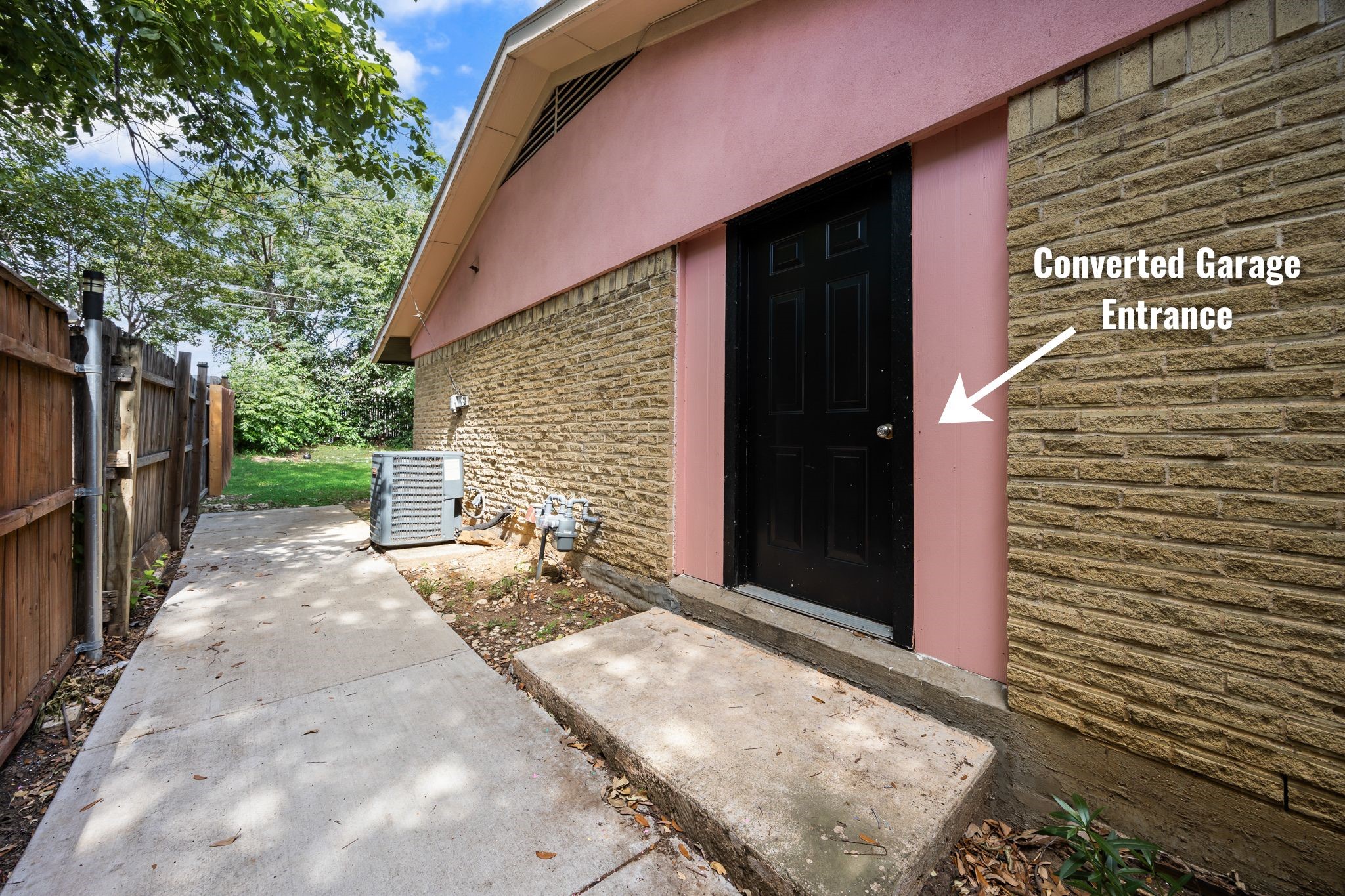 109 Ridgeway Circle