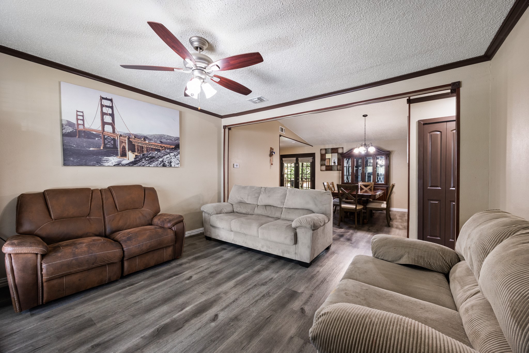 109 Ridgeway Circle