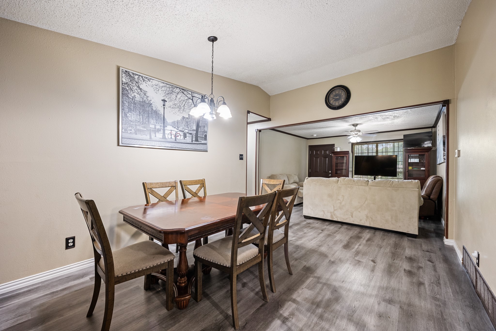 109 Ridgeway Circle