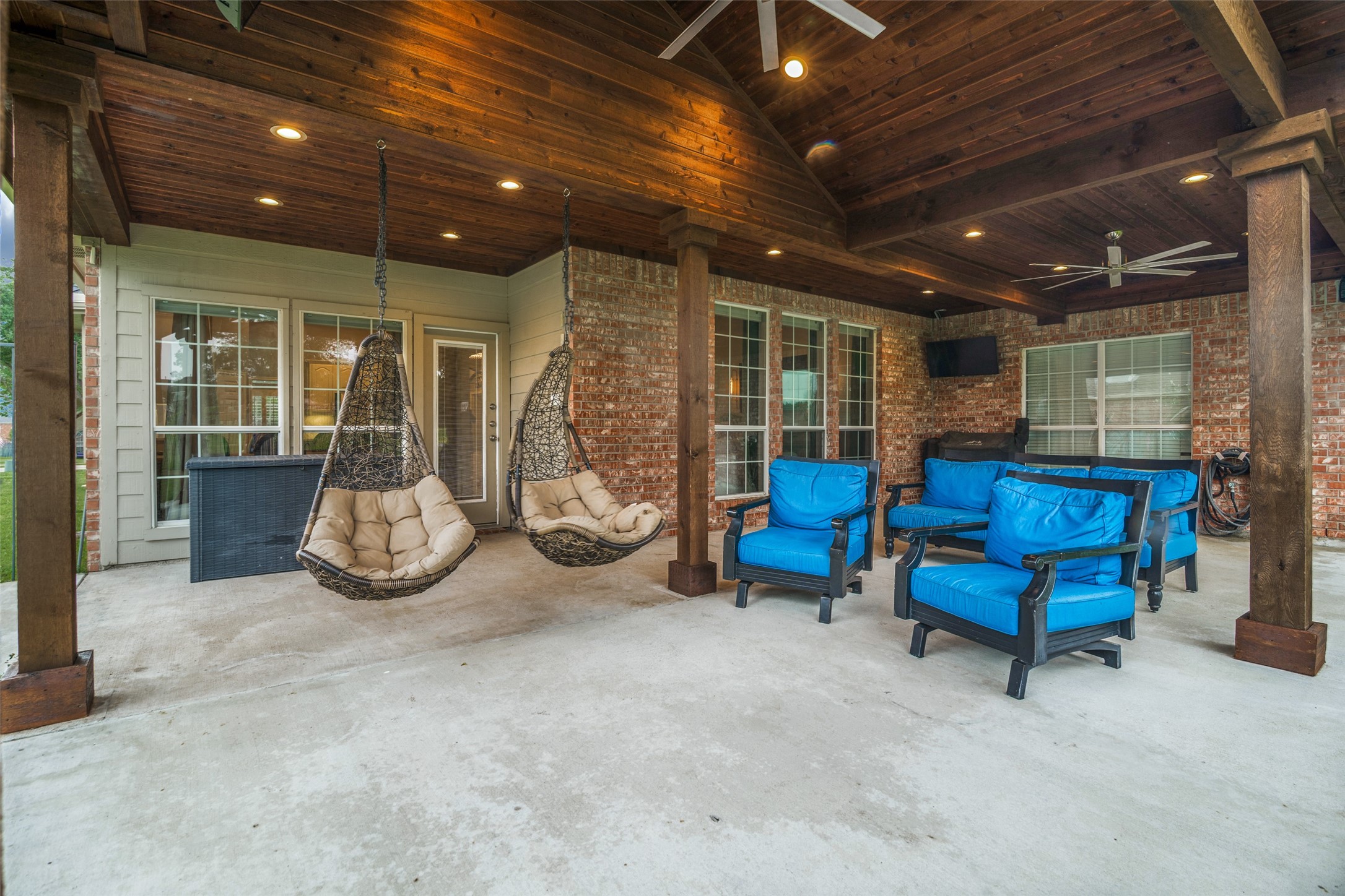 10413 Broadmoor Lane