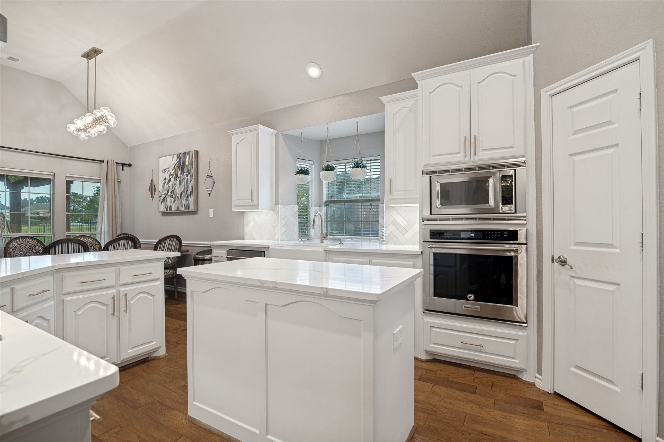 10413 Broadmoor Lane