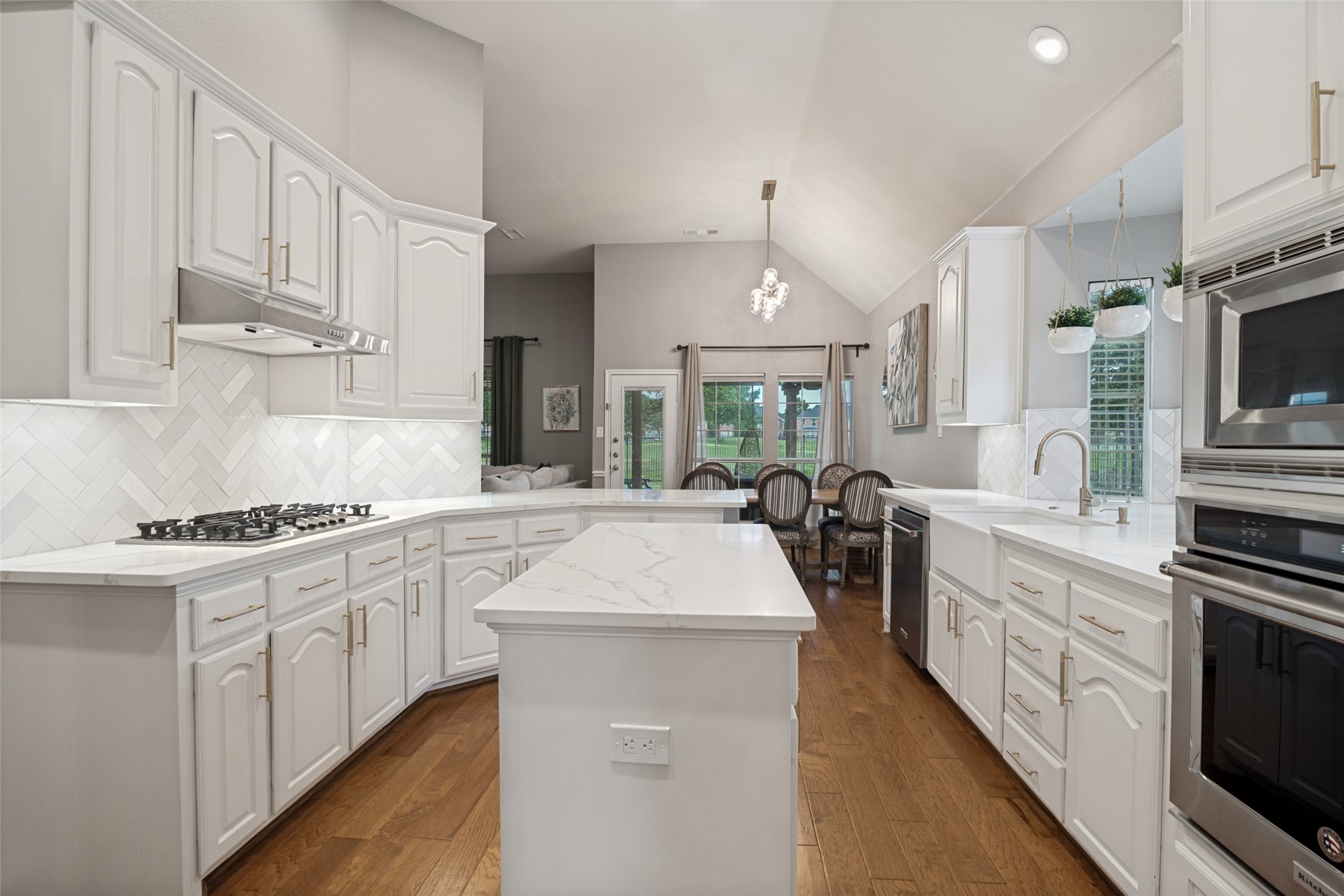 10413 Broadmoor Lane