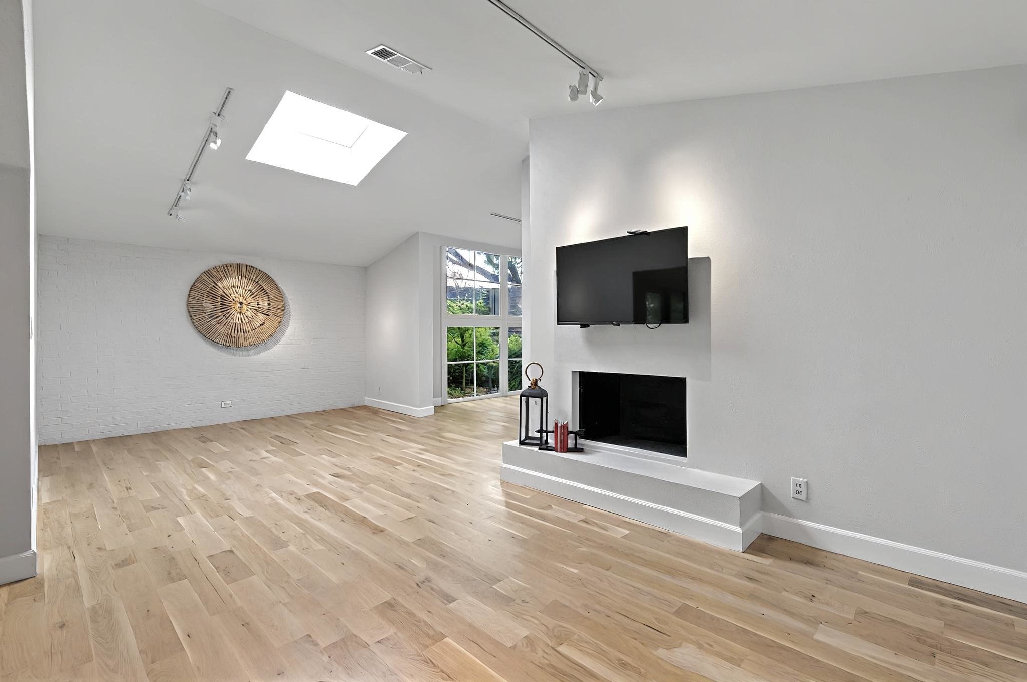 3701 Hulen Park Drive