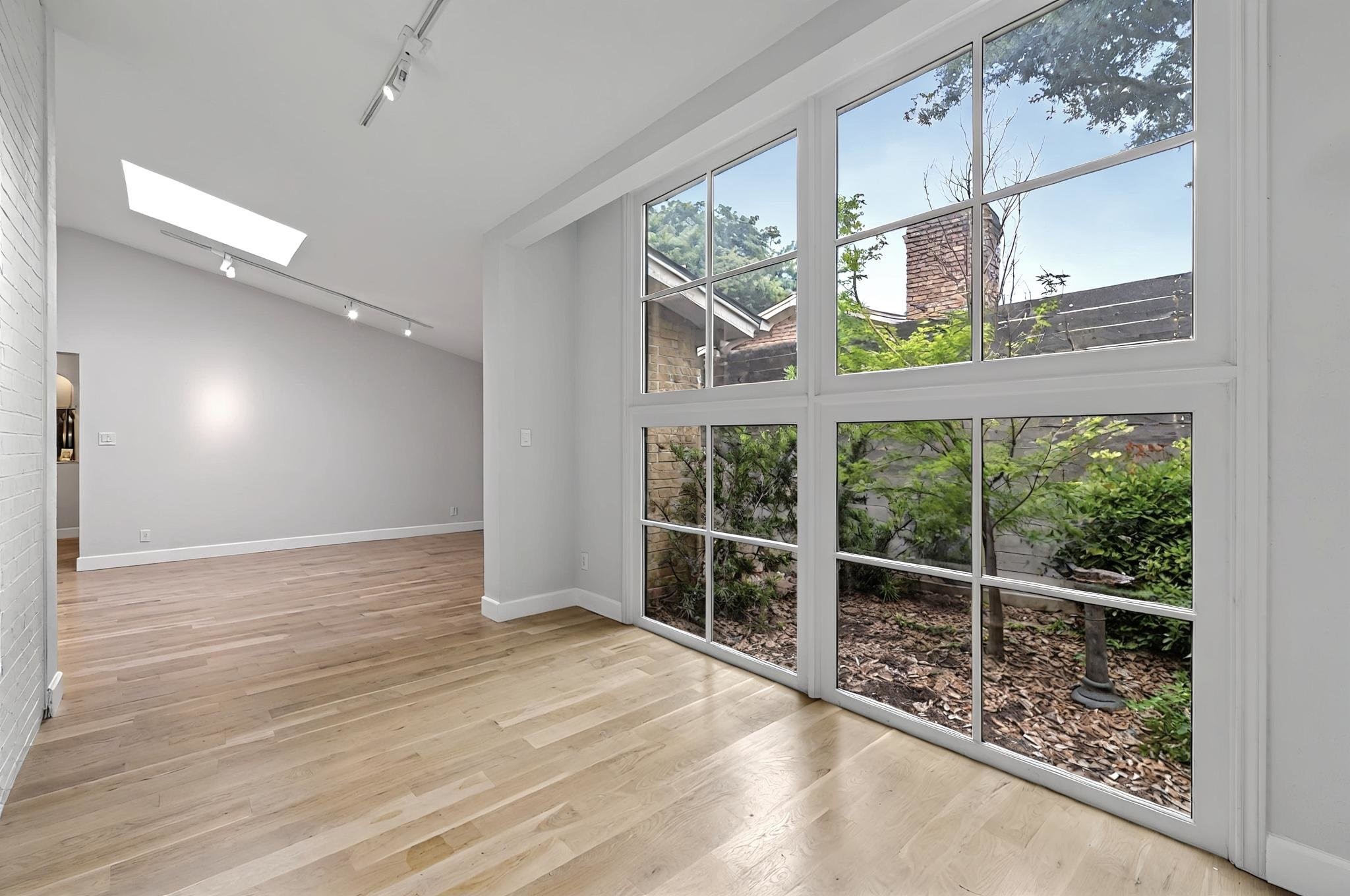 3701 Hulen Park Drive