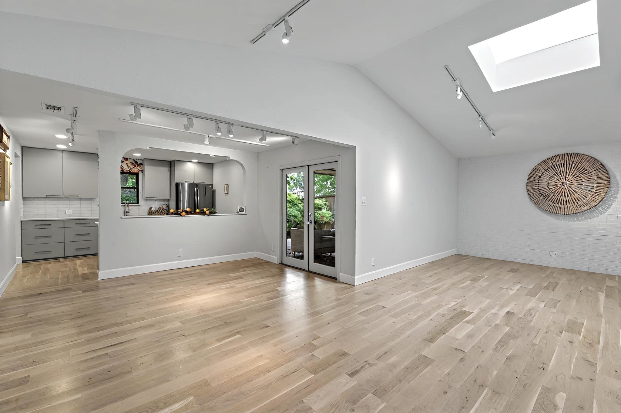 3701 Hulen Park Drive