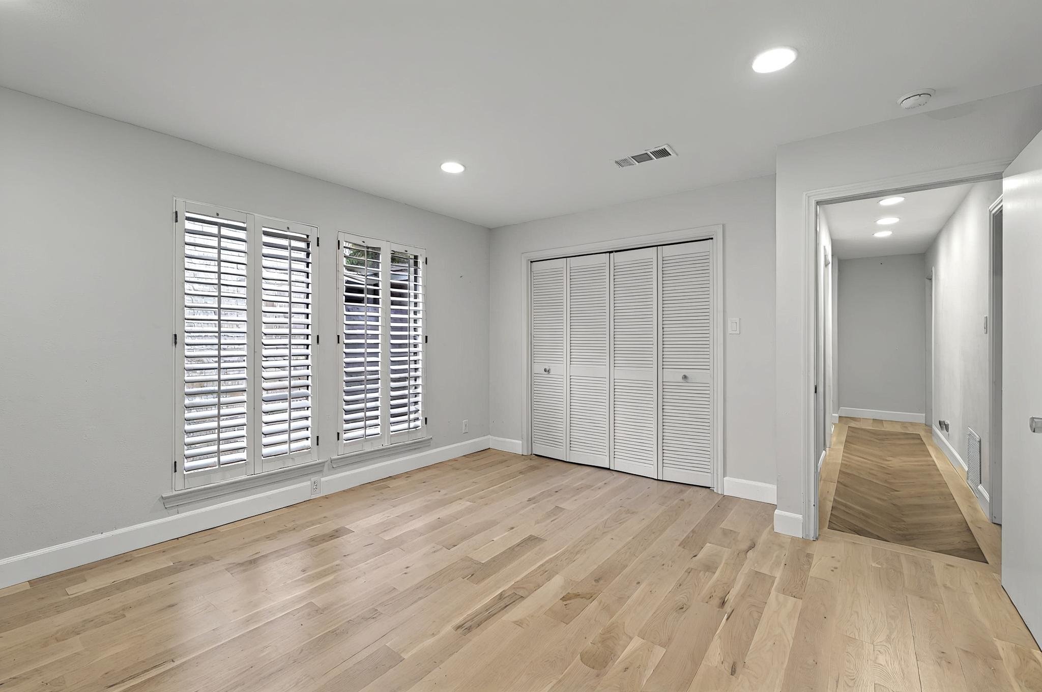 3701 Hulen Park Drive