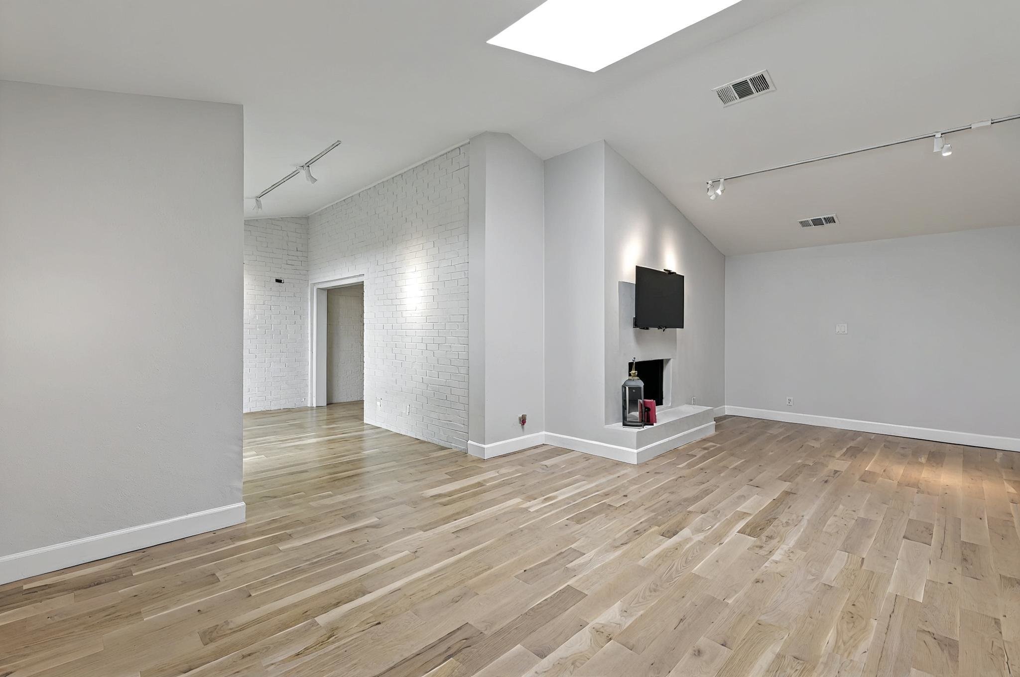 3701 Hulen Park Drive