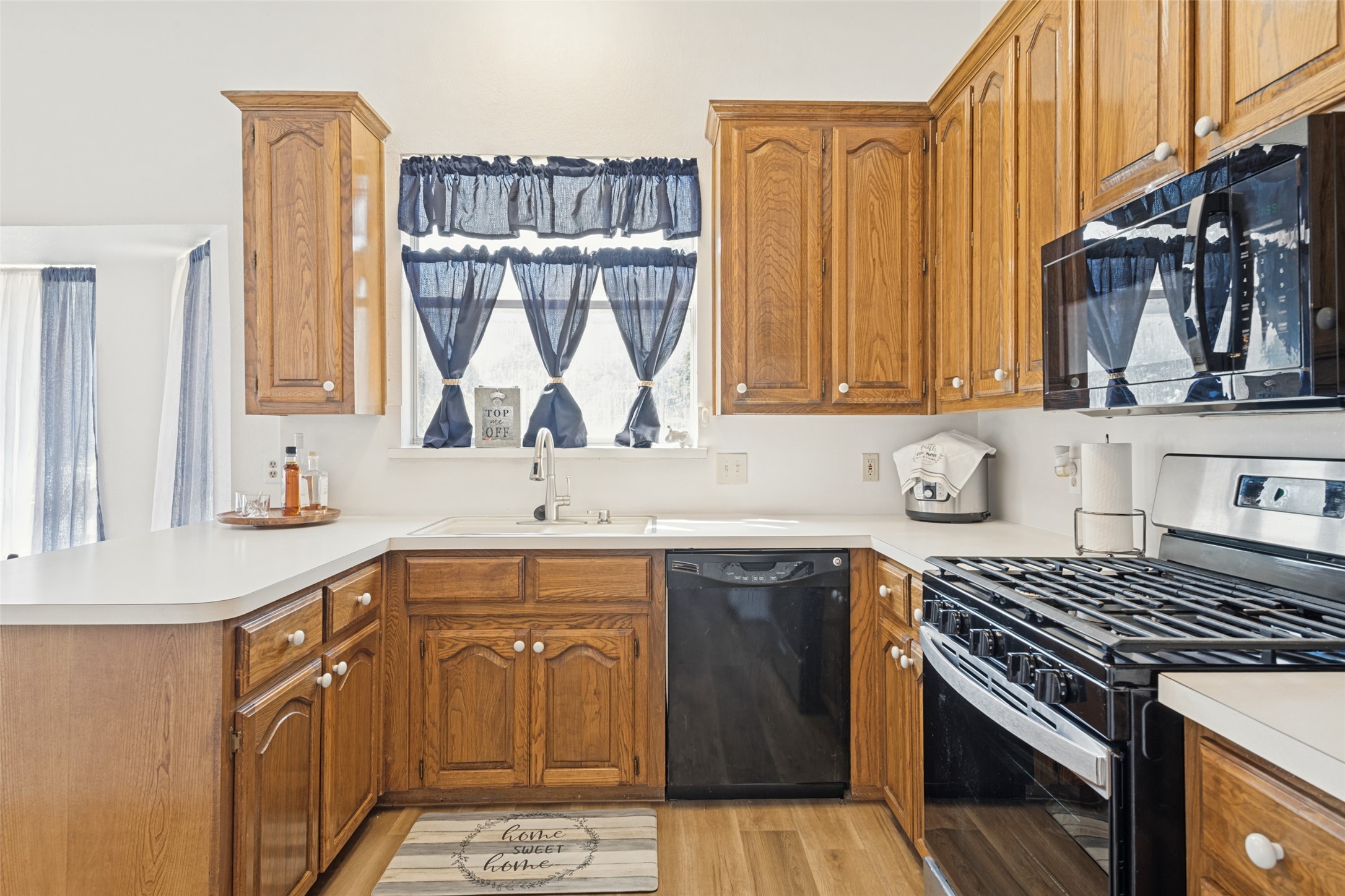 8914 Greenwood Trail