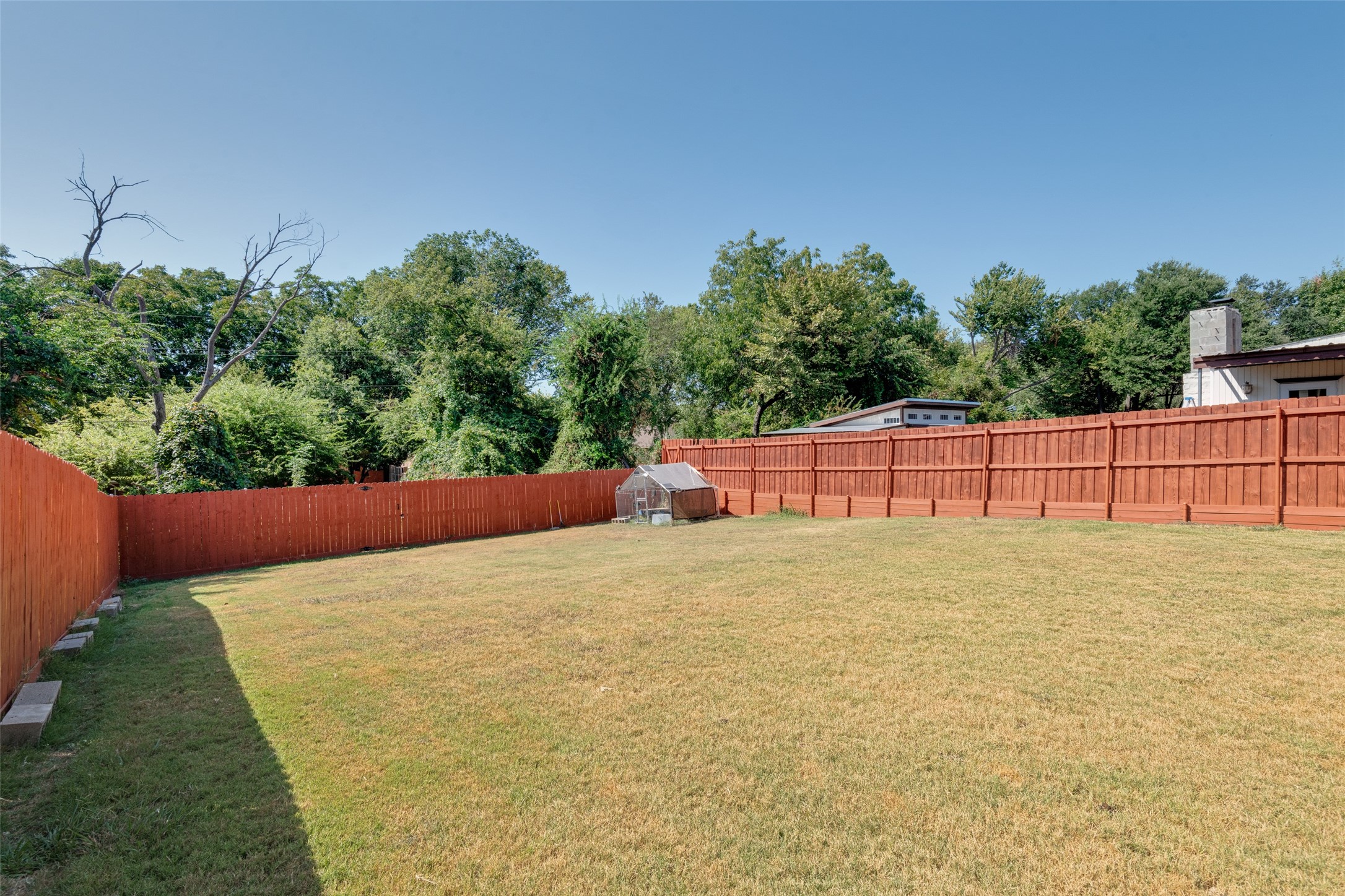 8914 Greenwood Trail