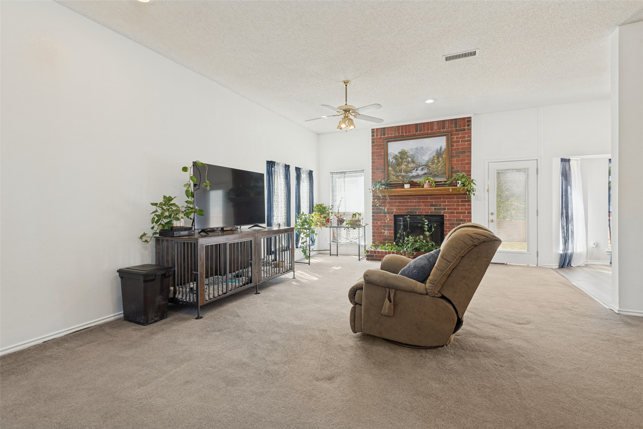 8914 Greenwood Trail