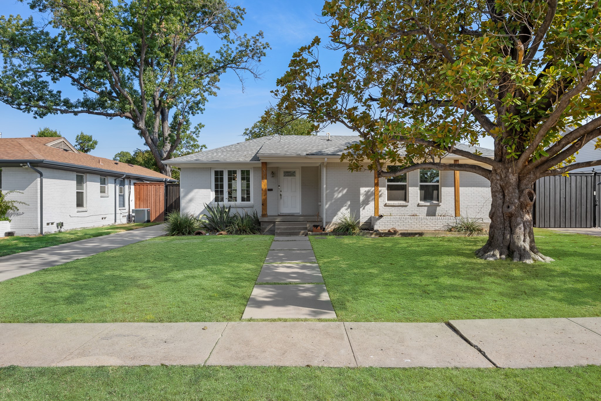 3727 Hawick Lane