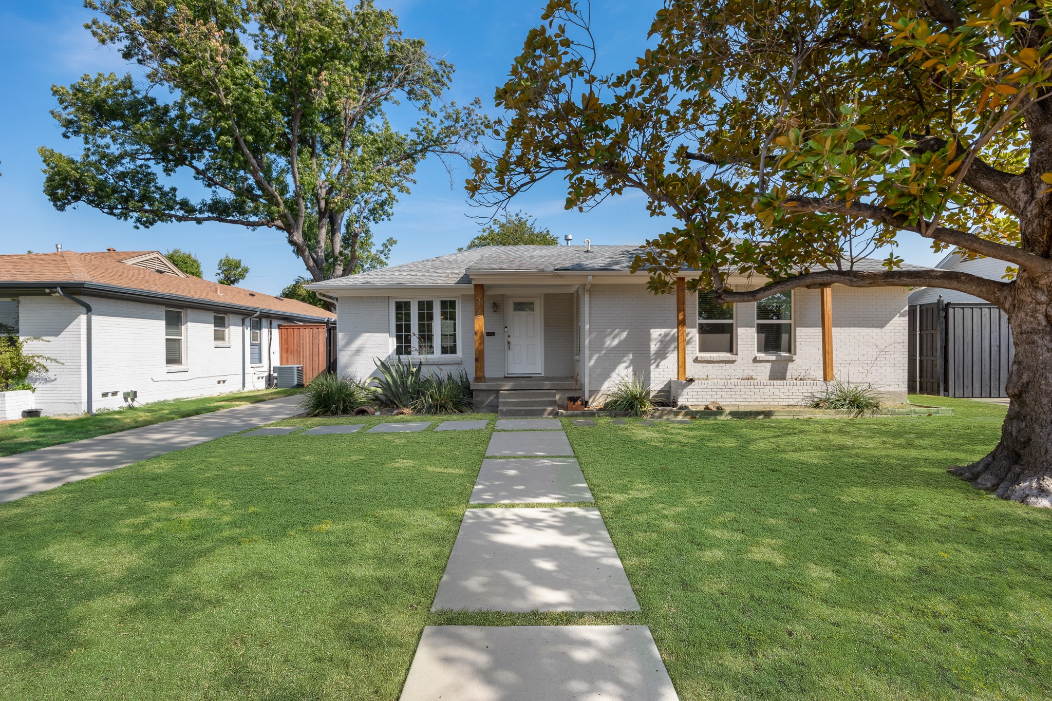 3727 Hawick Lane
