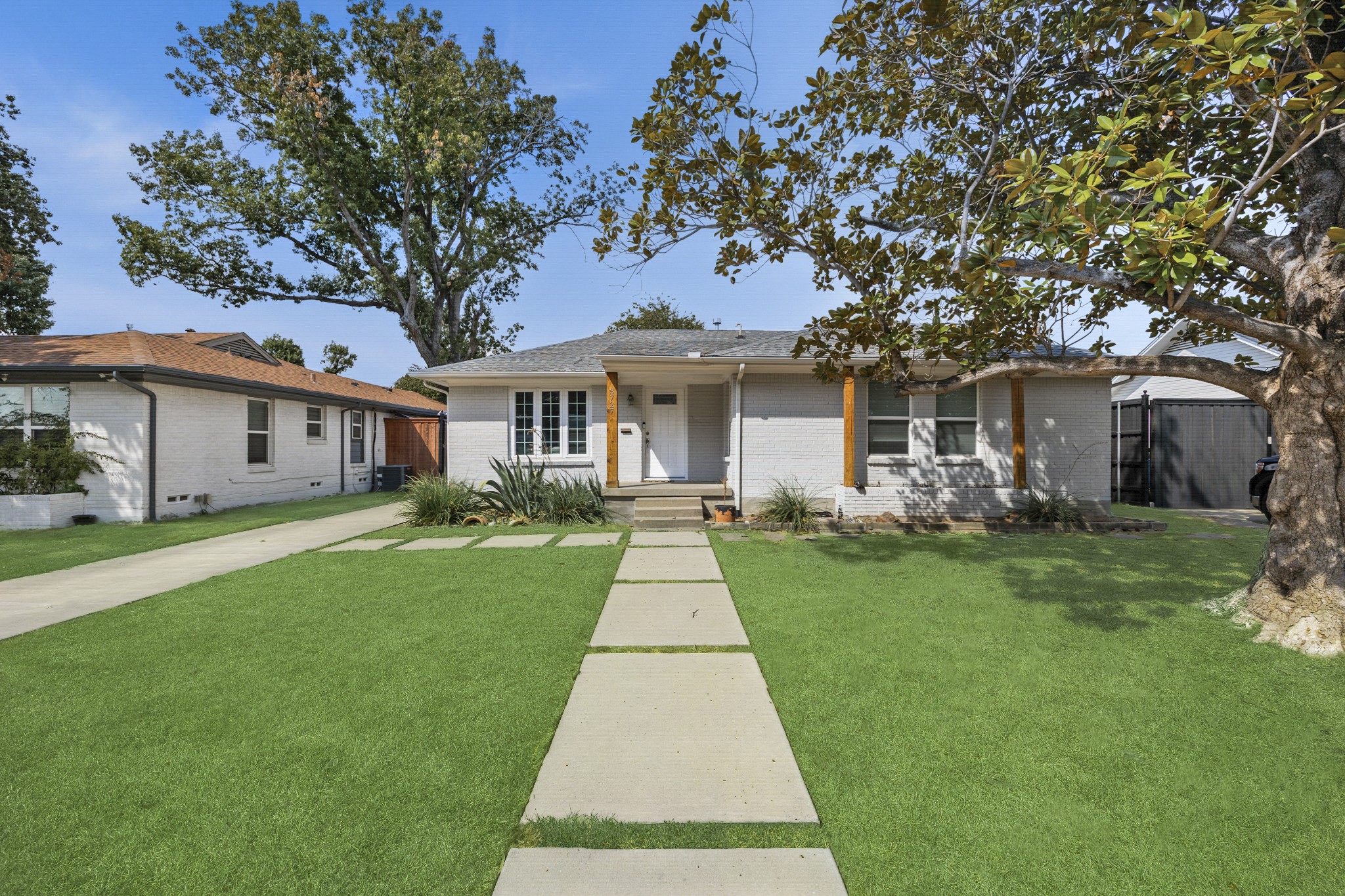 3727 Hawick Lane