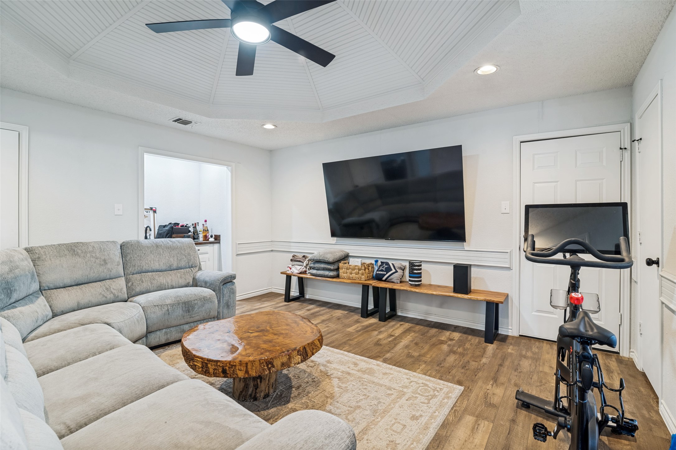 2501 Radcliffe Drive