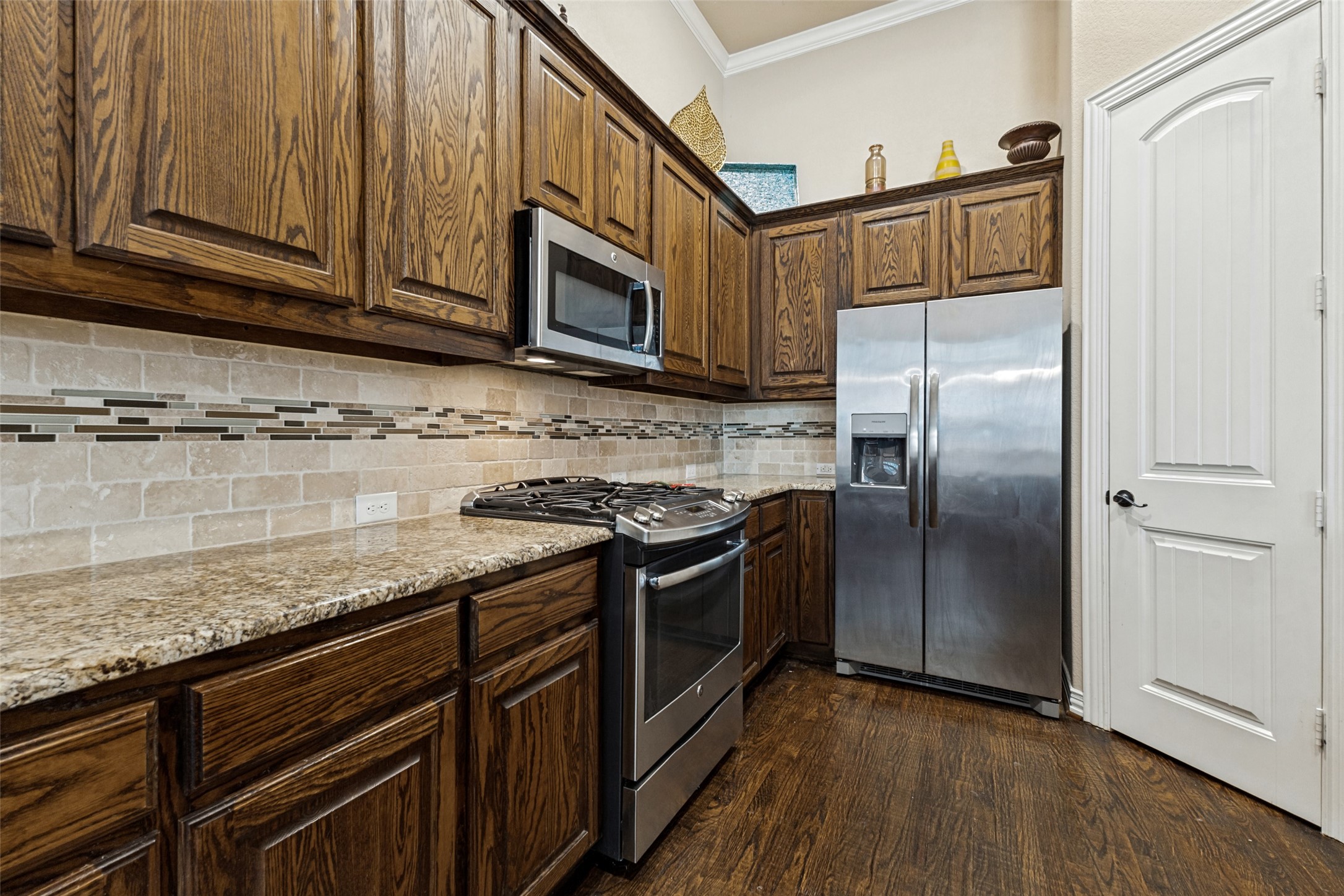 2211 Eriksson Lane