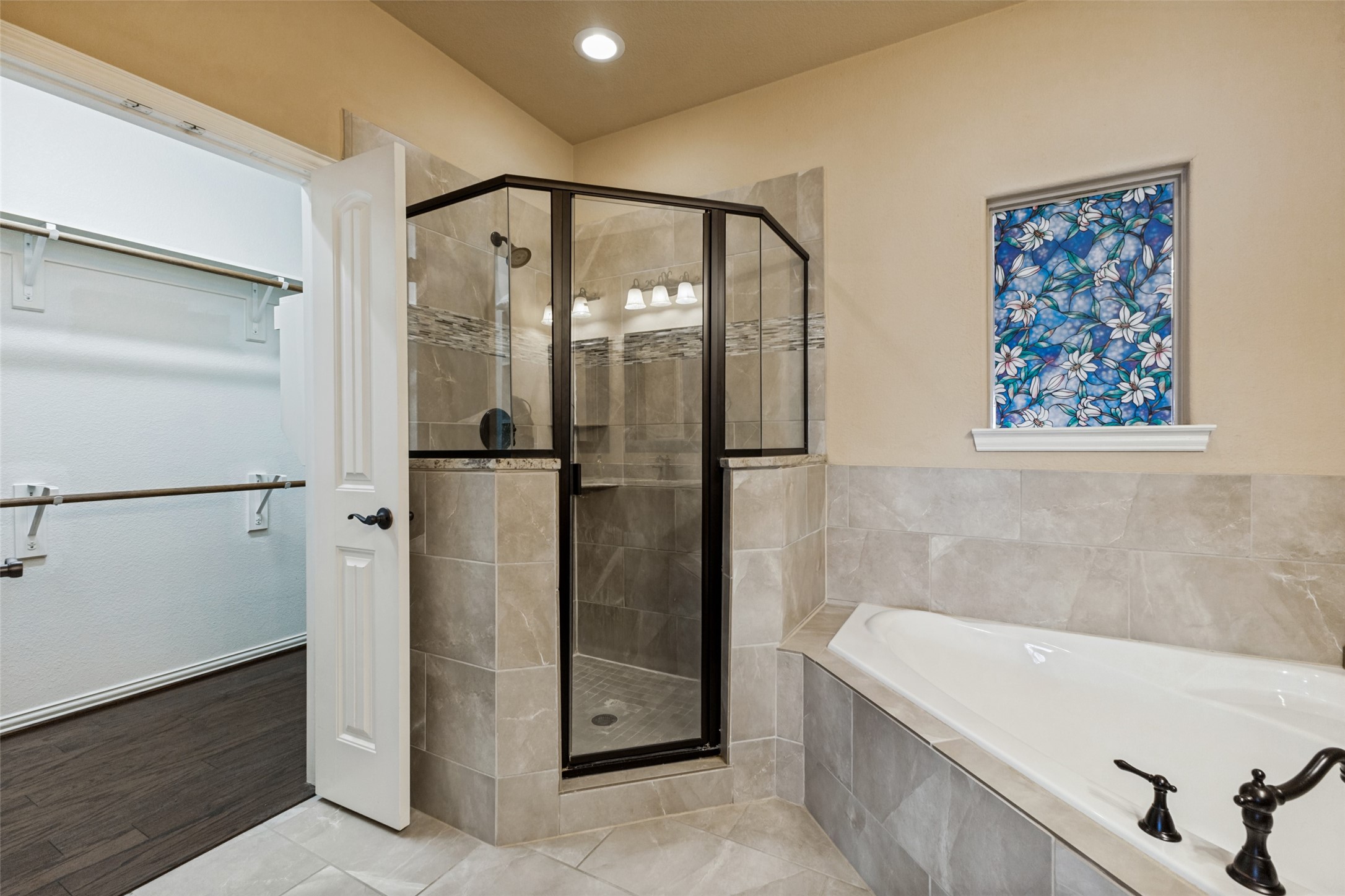 2211 Eriksson Lane