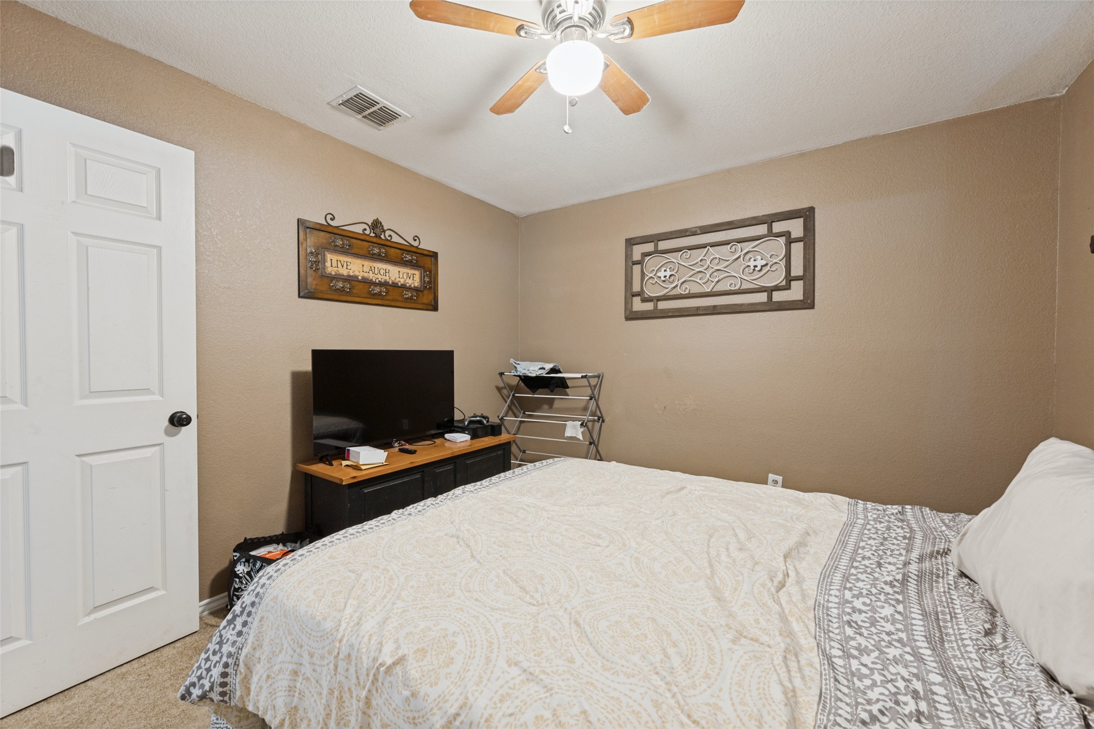 5908 Pacers Lane