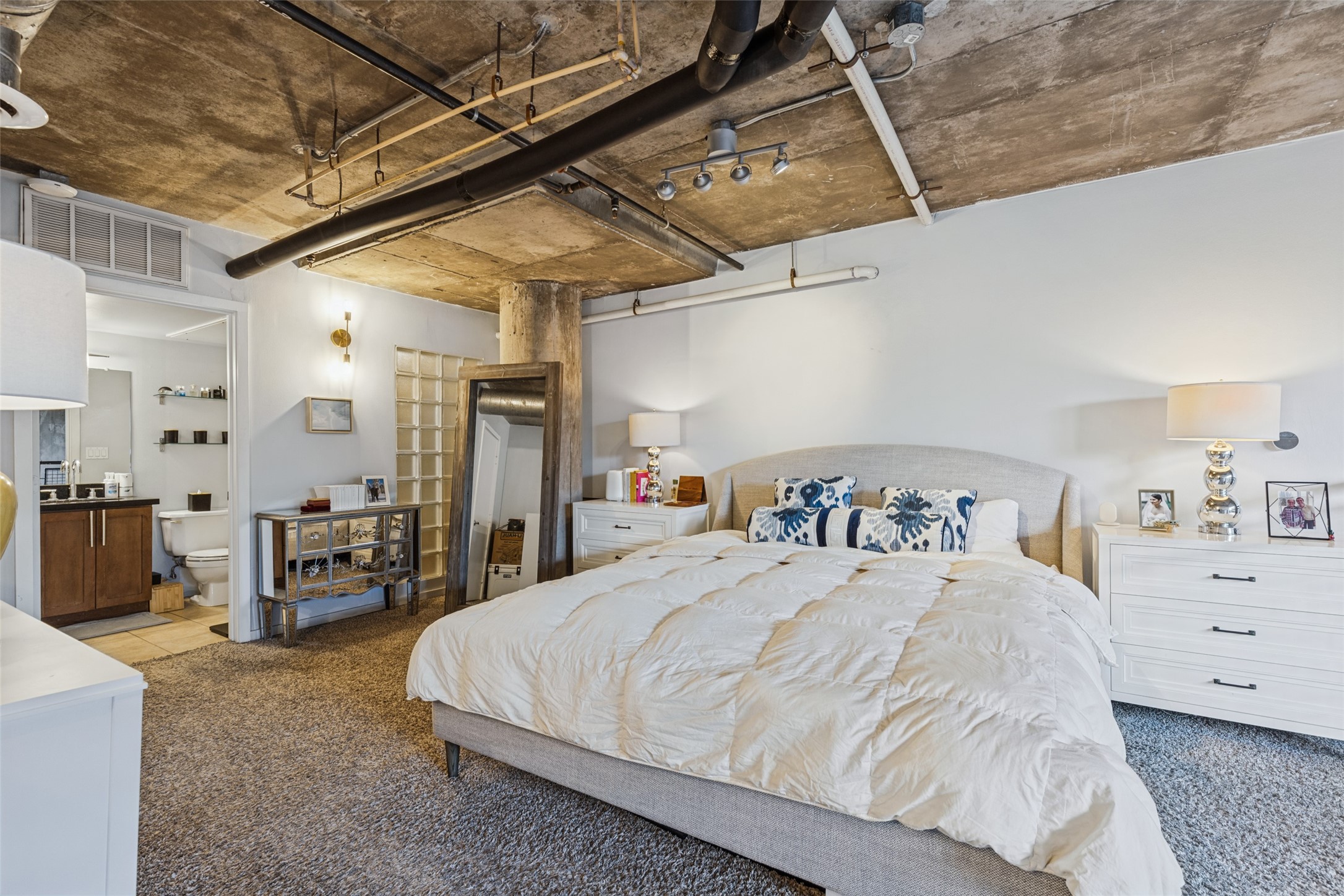 3110 Thomas Avenue 307