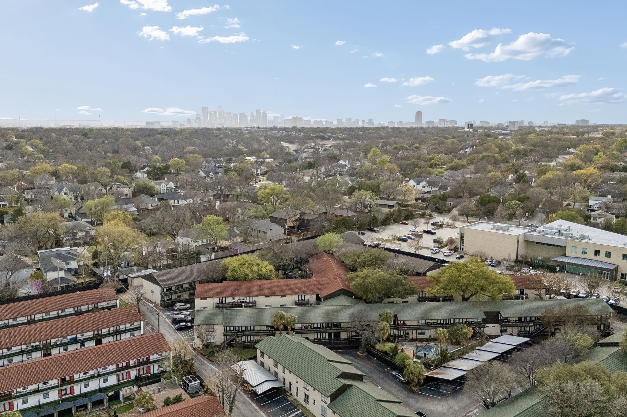 7207 Gaston Avenue 903