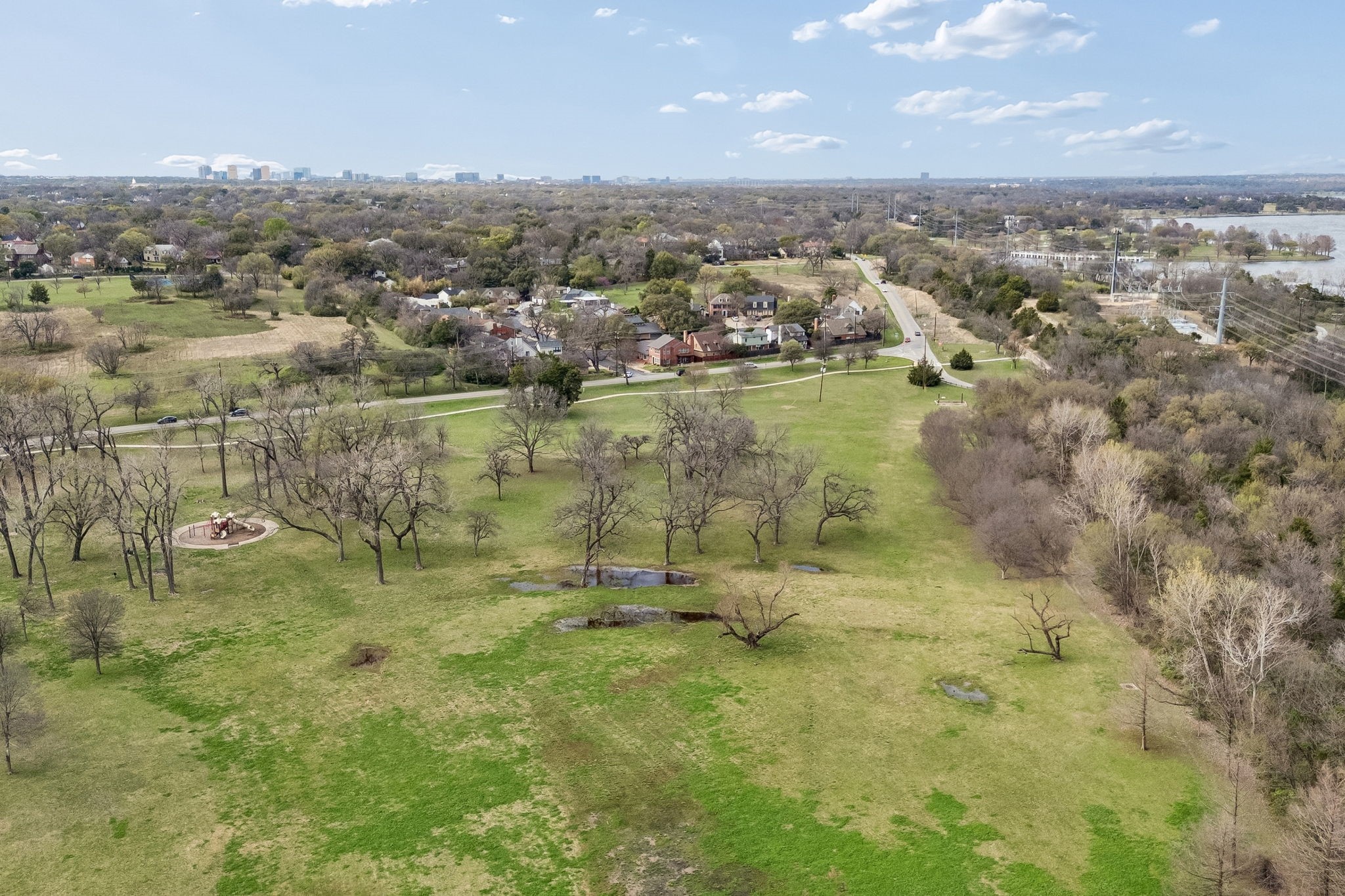 7207 Gaston Avenue 903