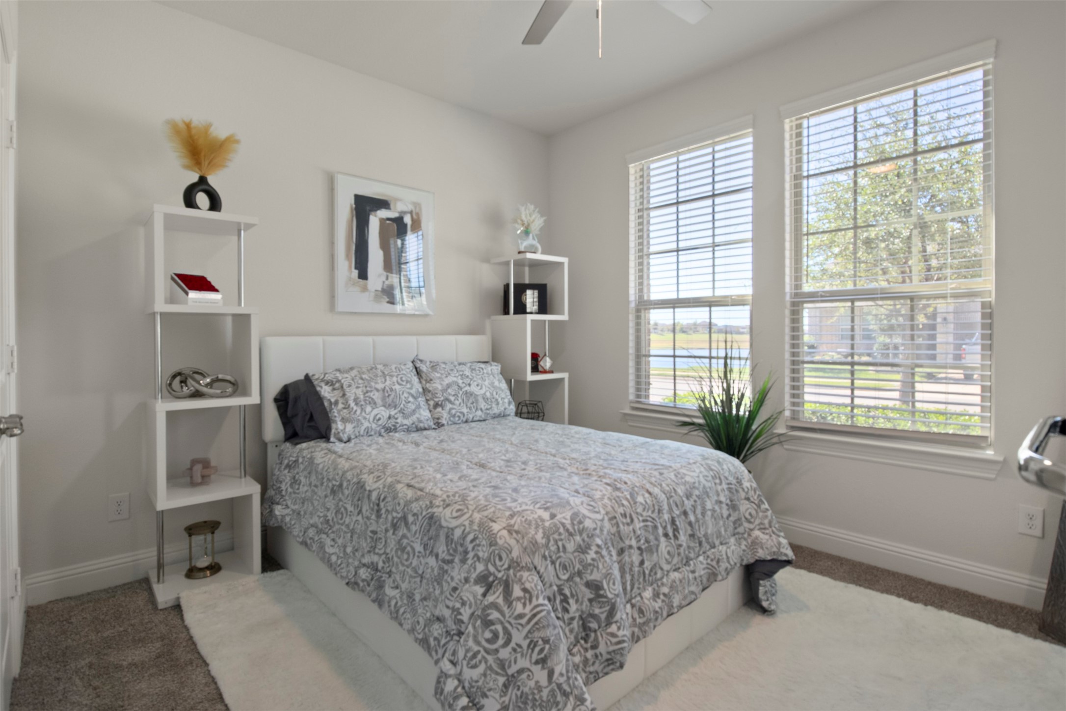 4125 Fern Loop