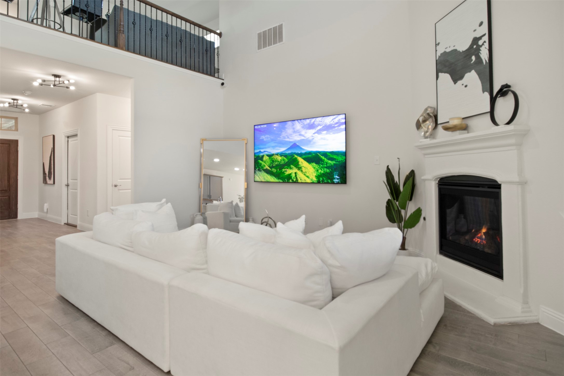 4125 Fern Loop
