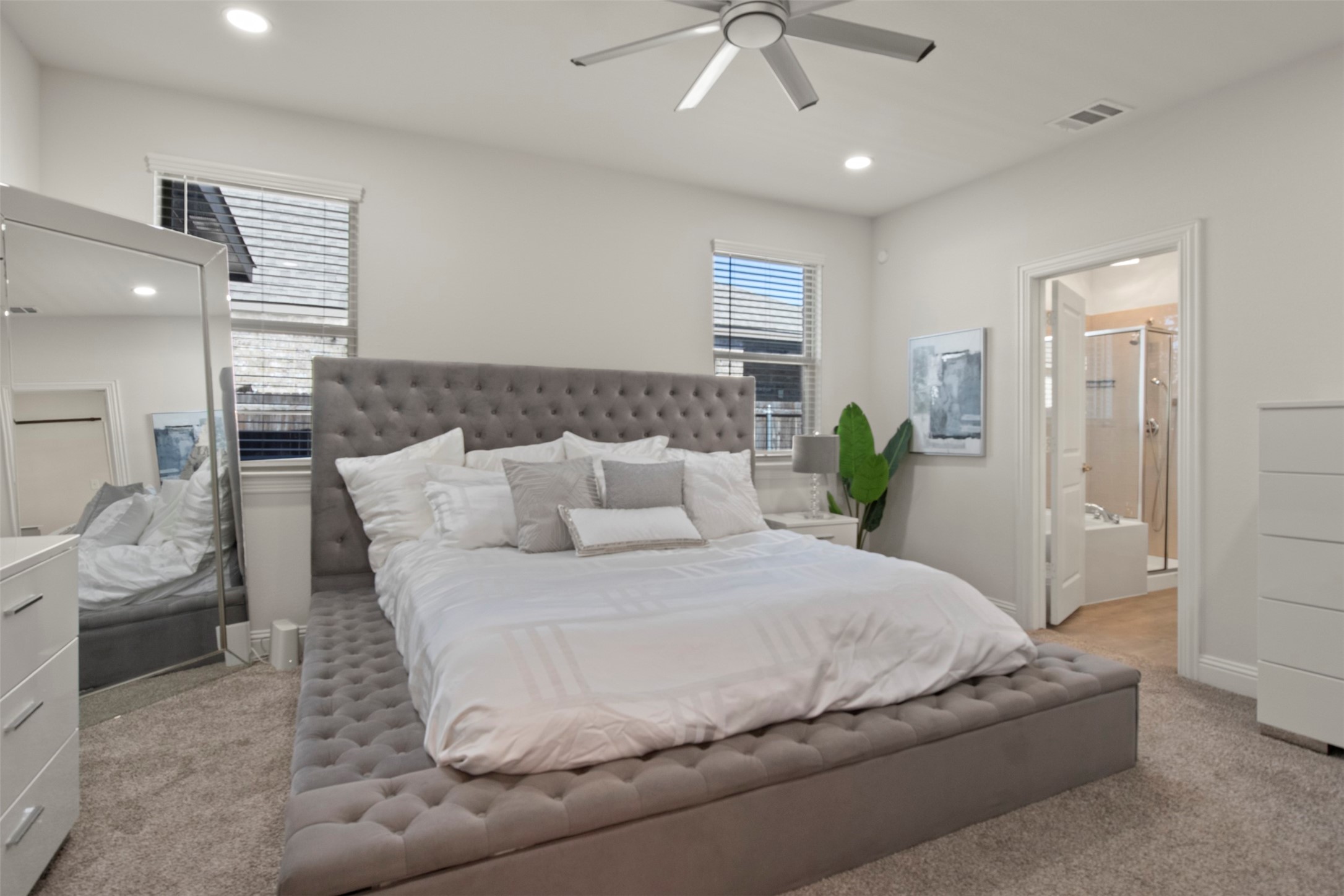 4125 Fern Loop
