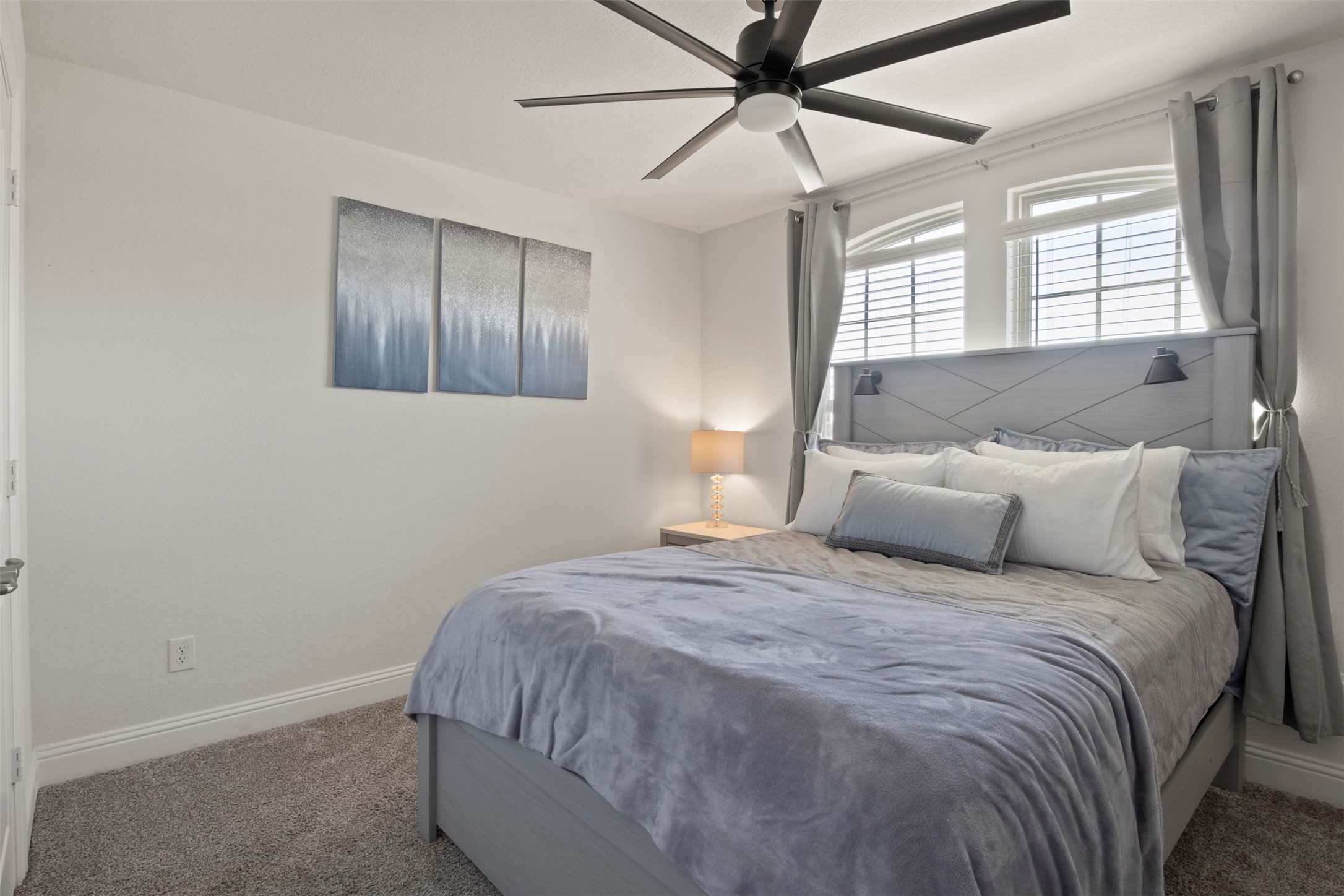 4125 Fern Loop