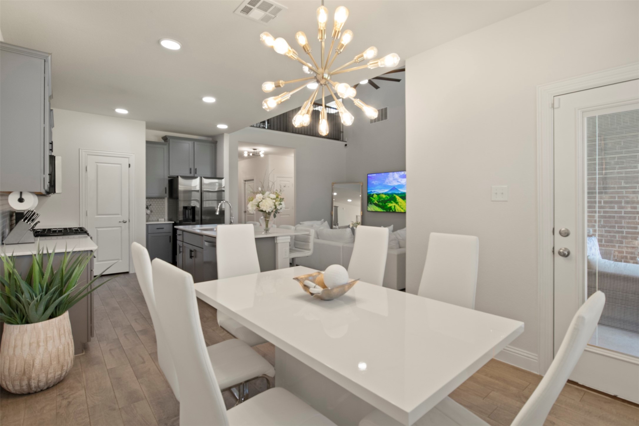 4125 Fern Loop