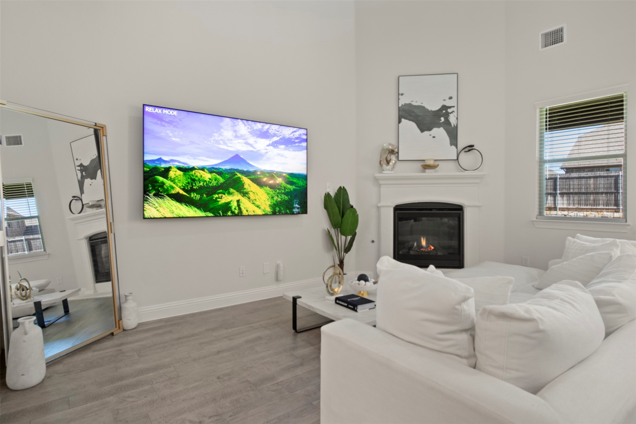 4125 Fern Loop