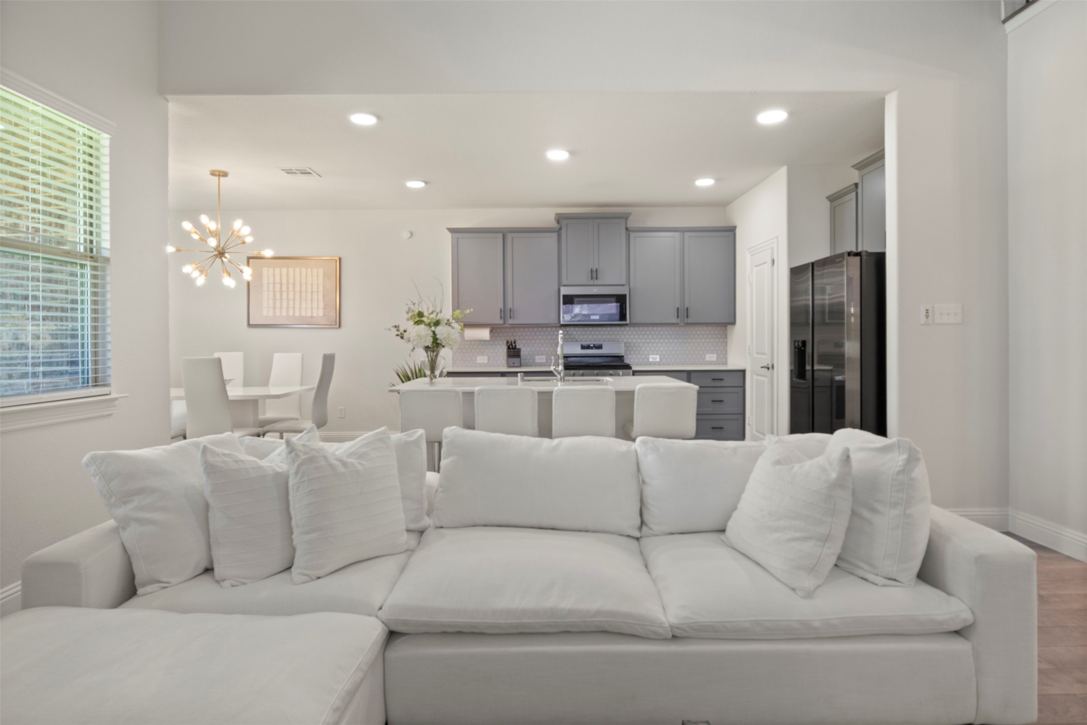 4125 Fern Loop