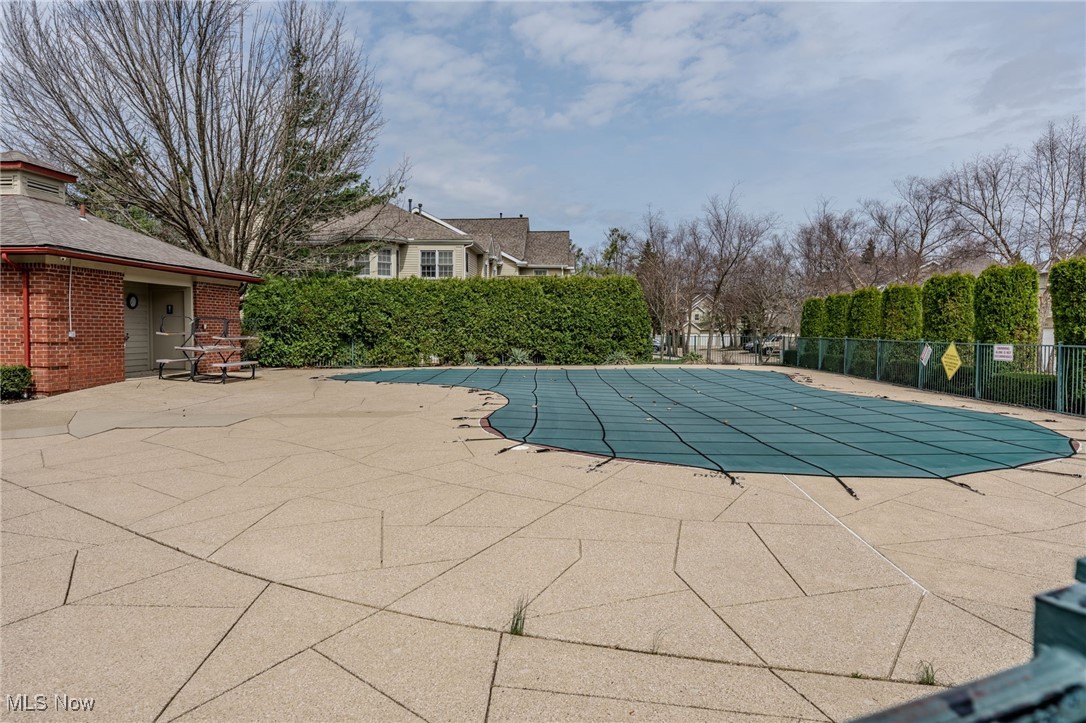 200 Fox Hollow Drive 312