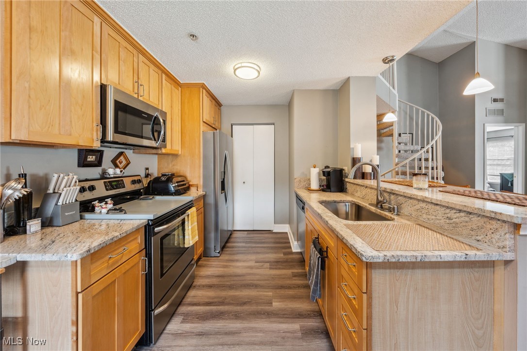 200 Fox Hollow Drive 312