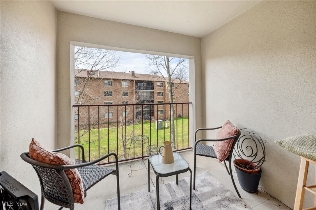 200 Fox Hollow Drive 312